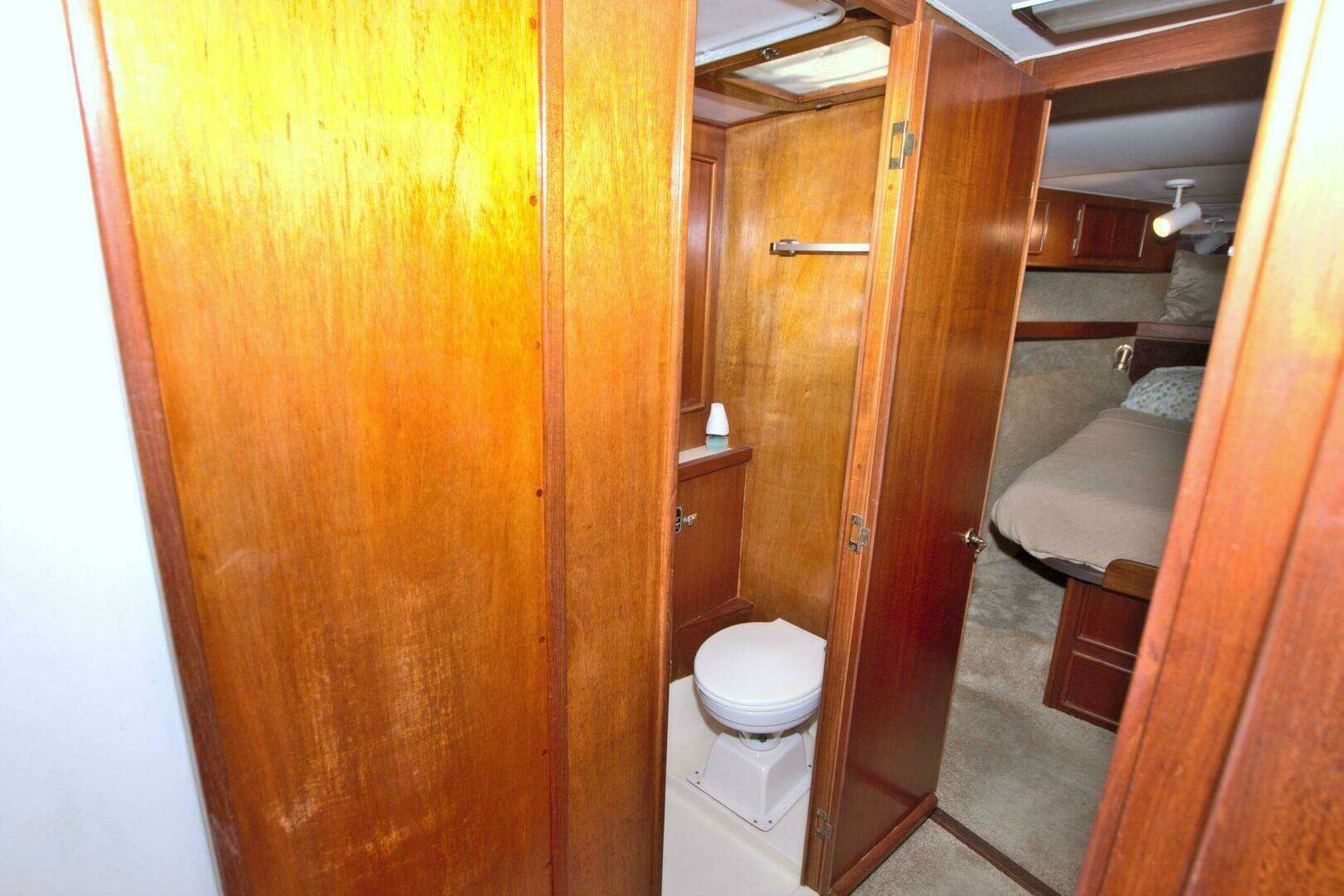 1990 Post 44 Sport Fisherman - Image 43
