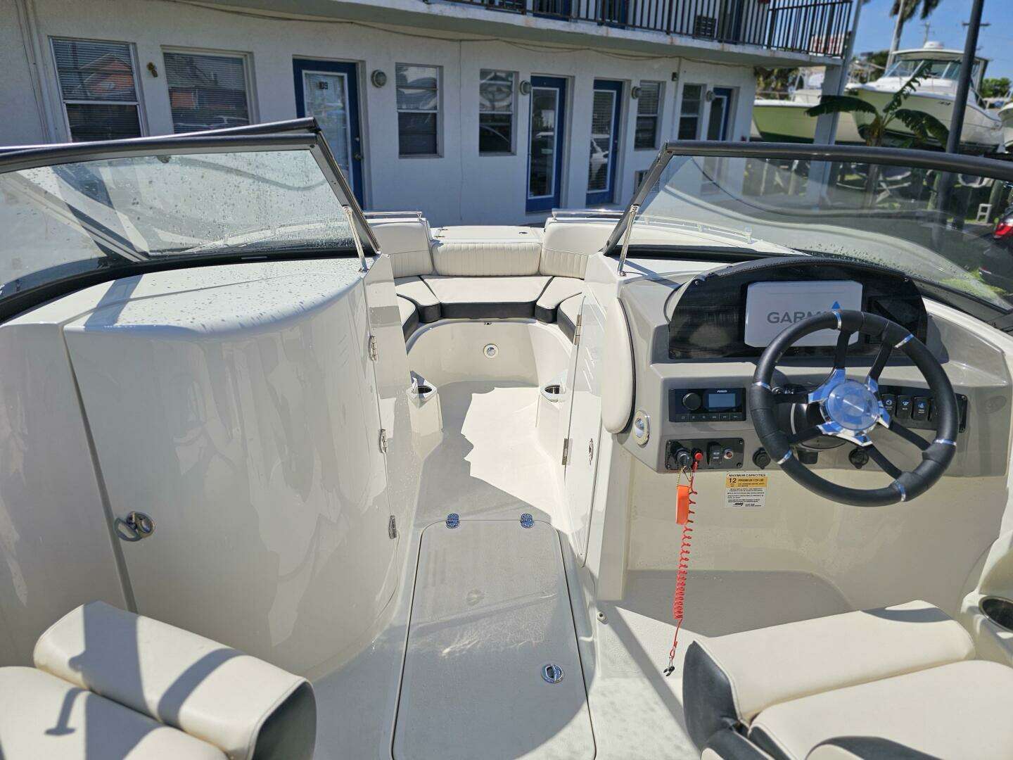 2022 Stingray 231 - Image 5
