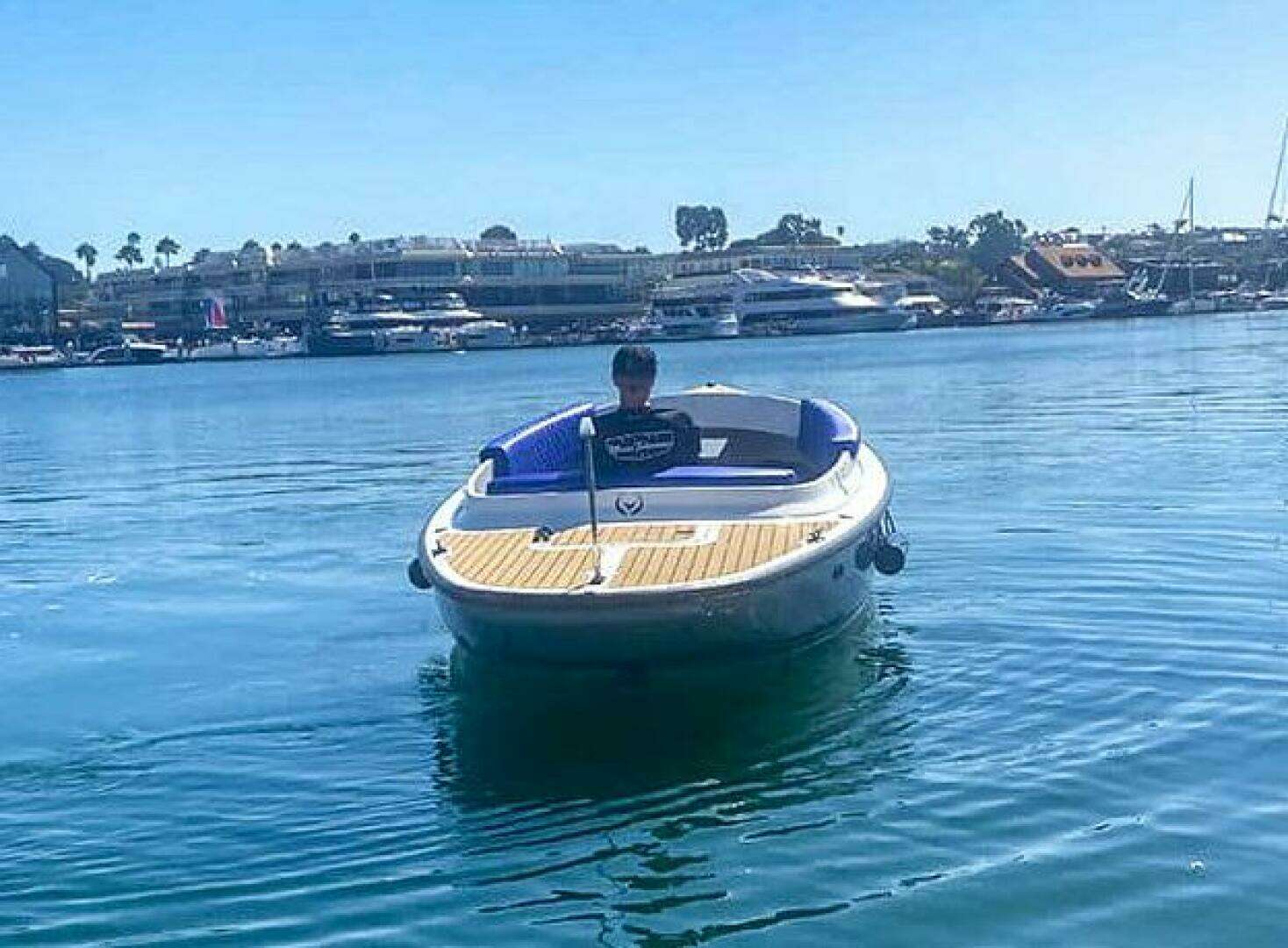2023 Vision Fantail 217 - Image 3