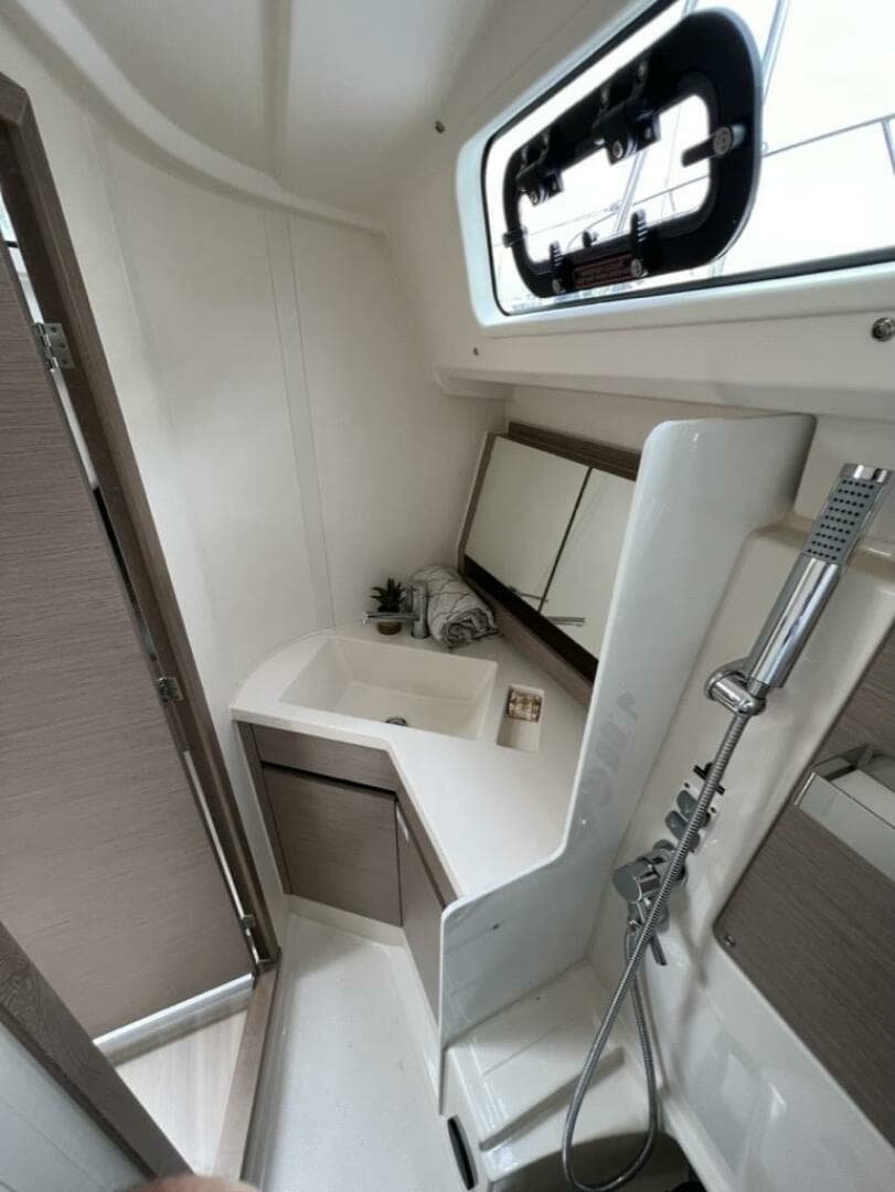 2023 Hanse 388 - Image 21