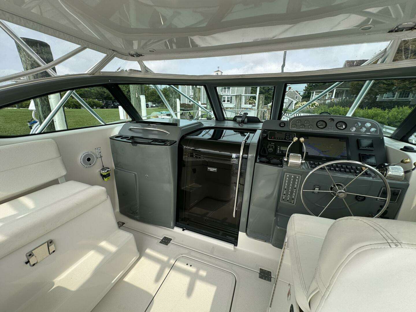 2001 Tiara Yachts 3800 Open - Image 15
