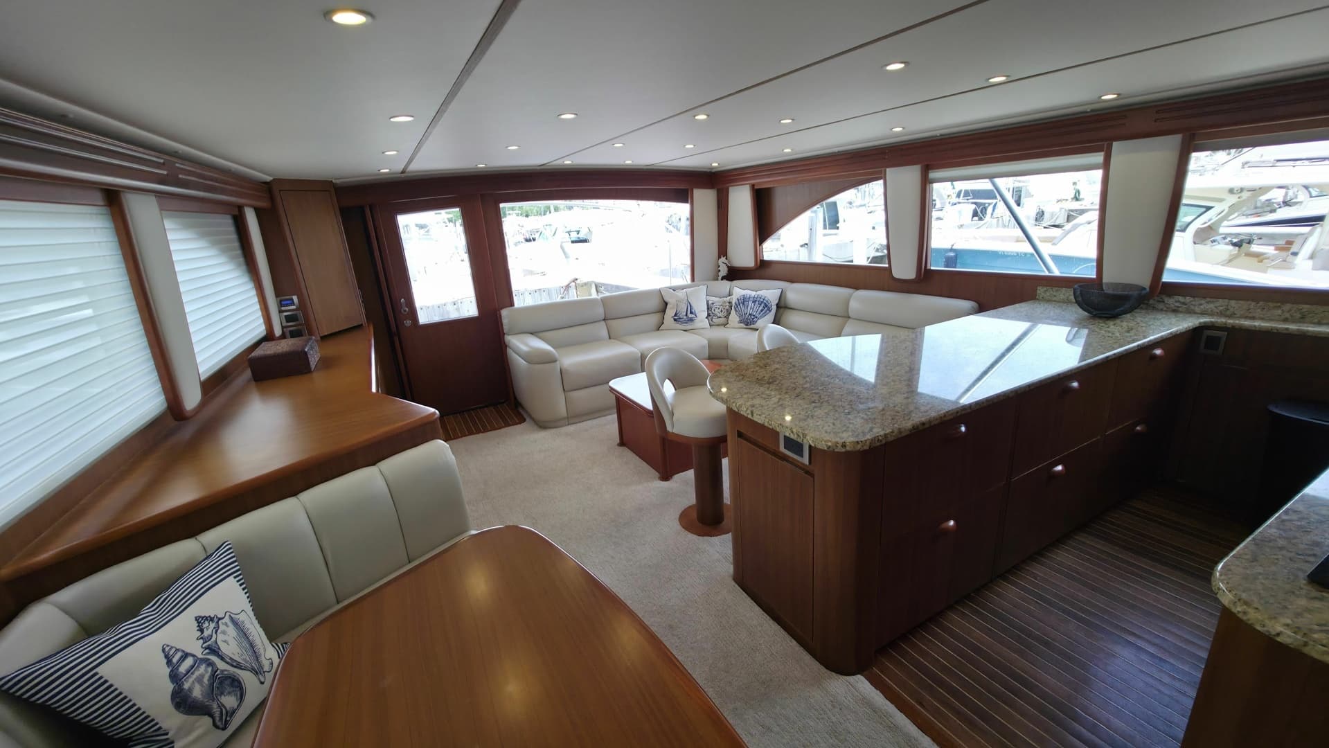 2010 Viking 64' Sportfish Convertible - Image 12