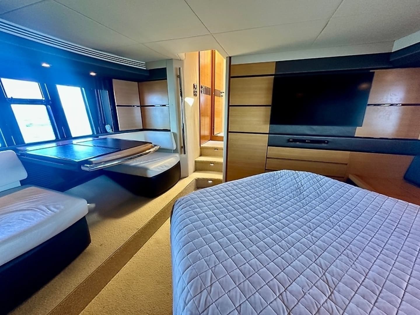 2011 Azimut FlyBridge - Image 26