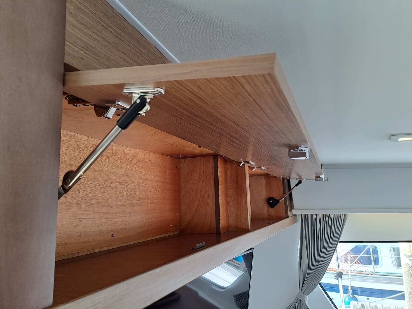 Lagoon 42 for sale