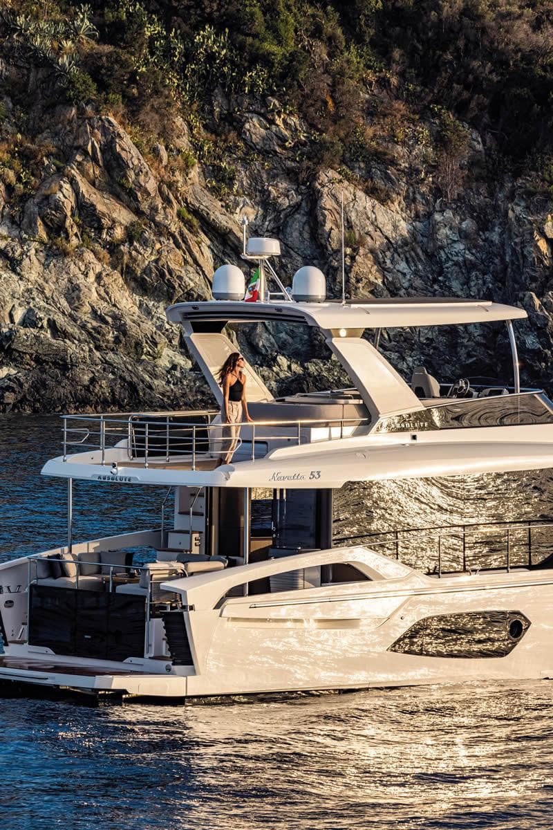 2027 Absolute Navetta 53