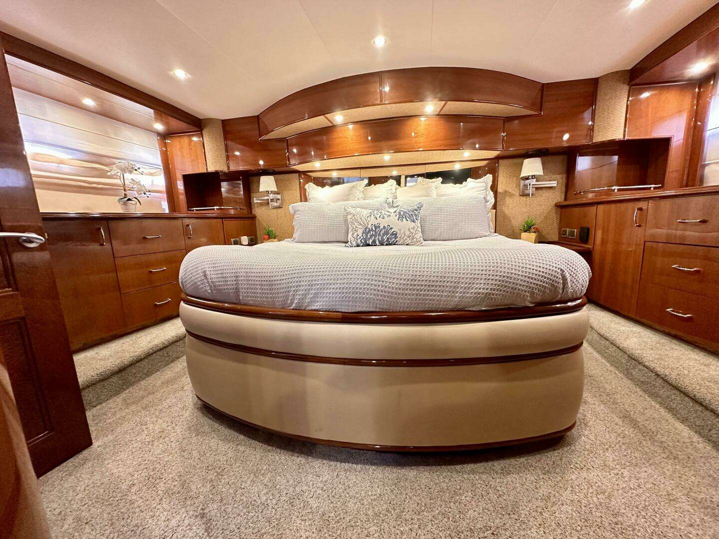 2006 Marquis 59 - Image 14