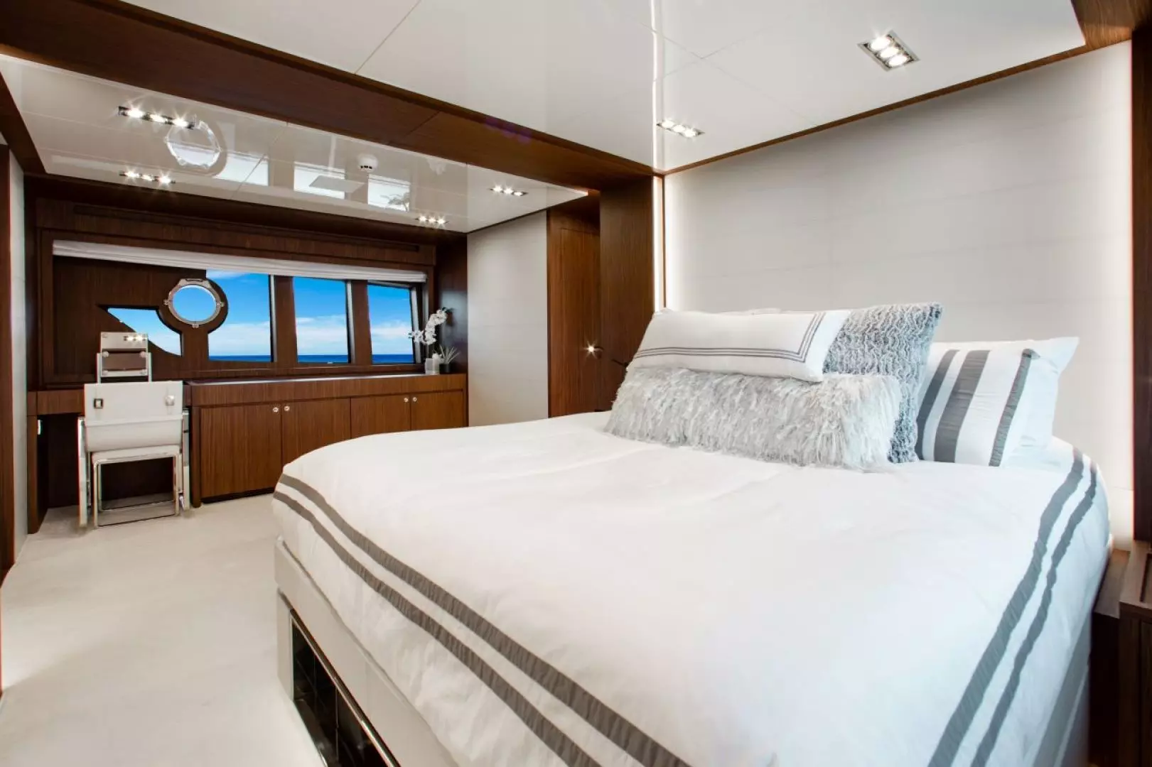 2017 Riva 88 Domino Super - Image 28