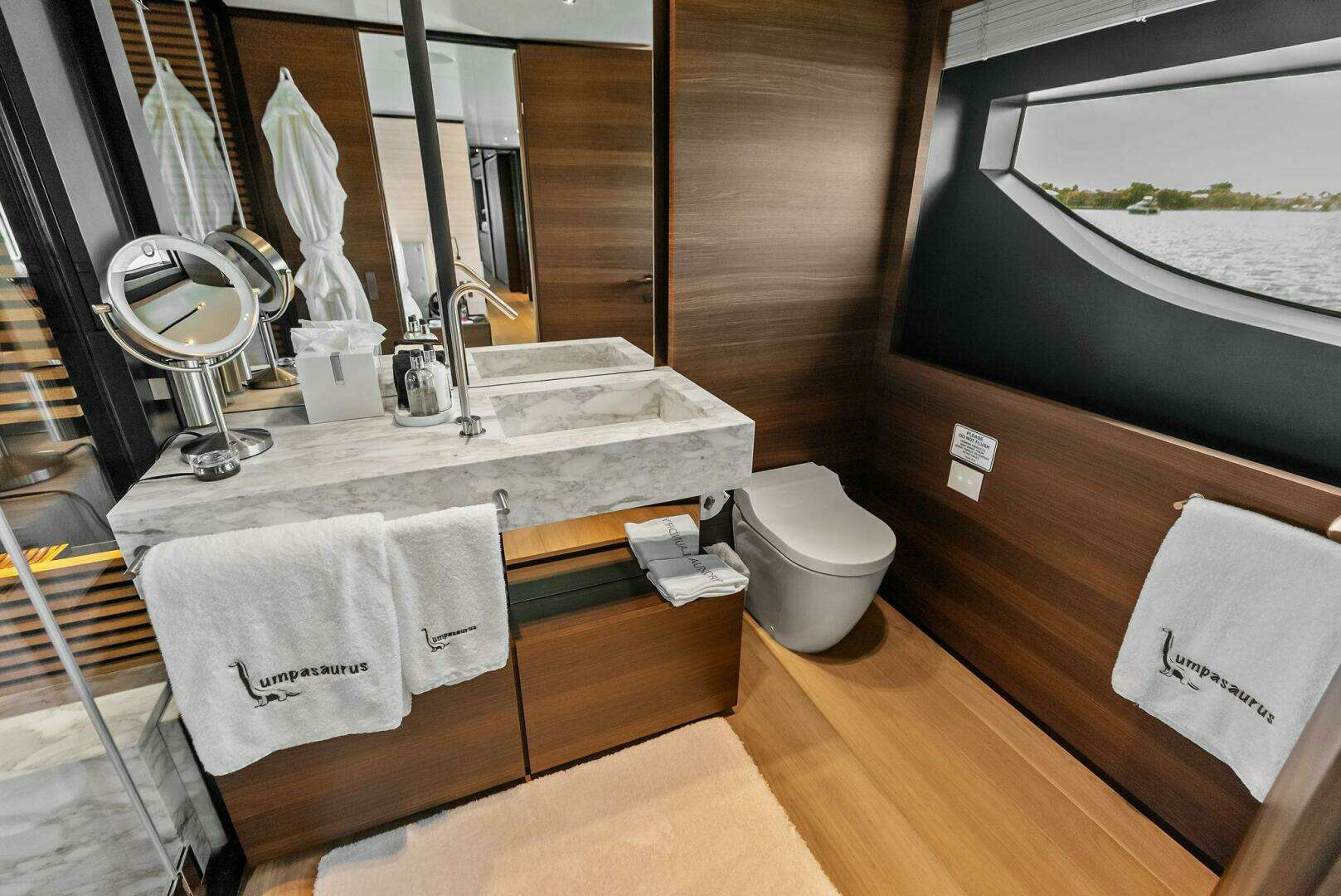 2023 Custom Line 33 Navetta - Image 65