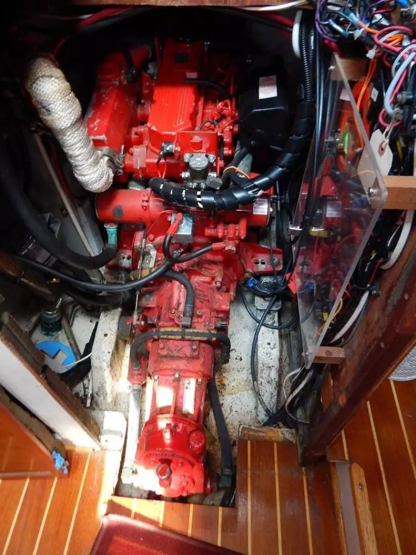 1976 Heritage Yacht Intrepid 35 - Image 26