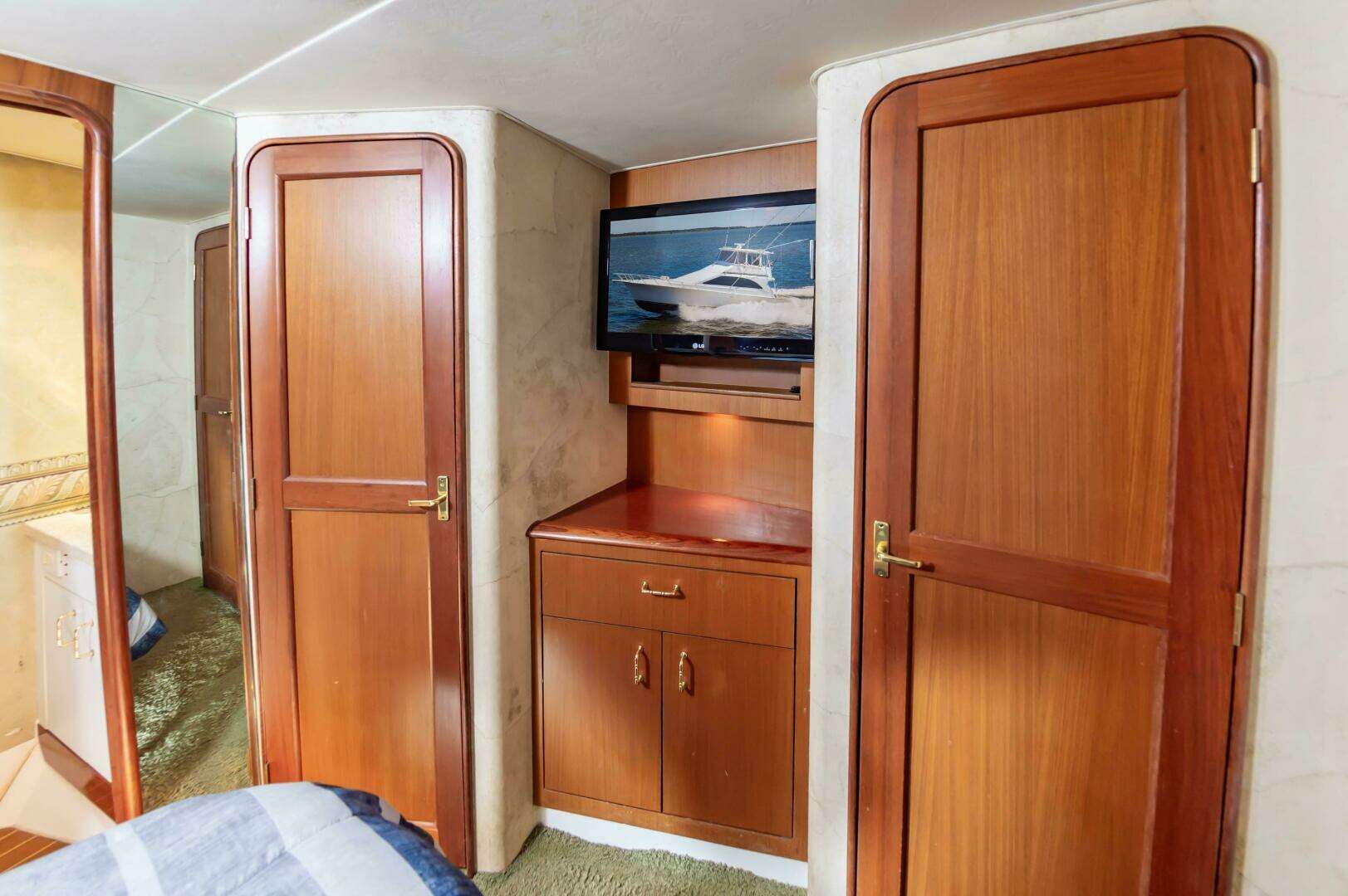 2000 Ocean 48 Supersport - Image 36