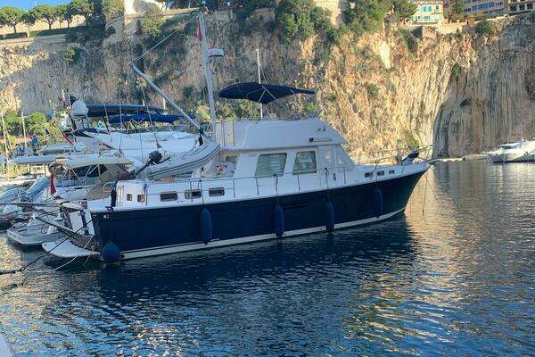 1997 Sabre SABRELINE 474 Trawler - Image 1