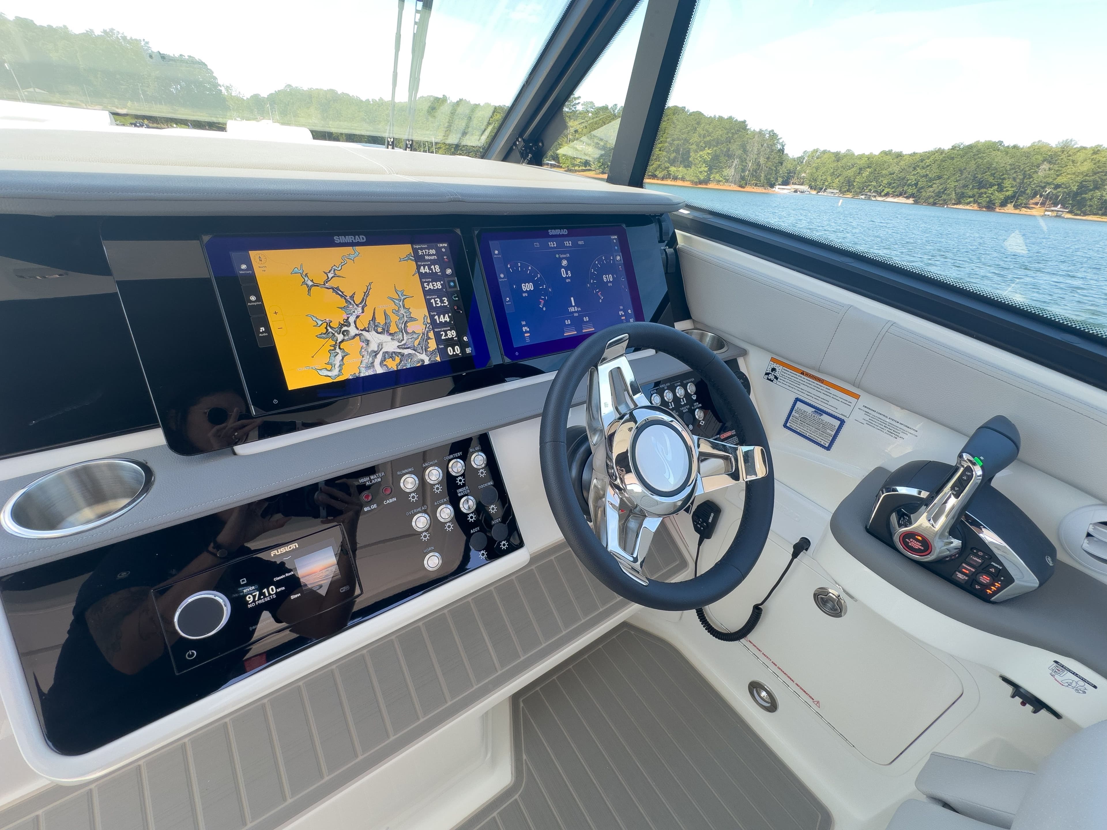 2026 Sea Ray Sundancer 320 - 26