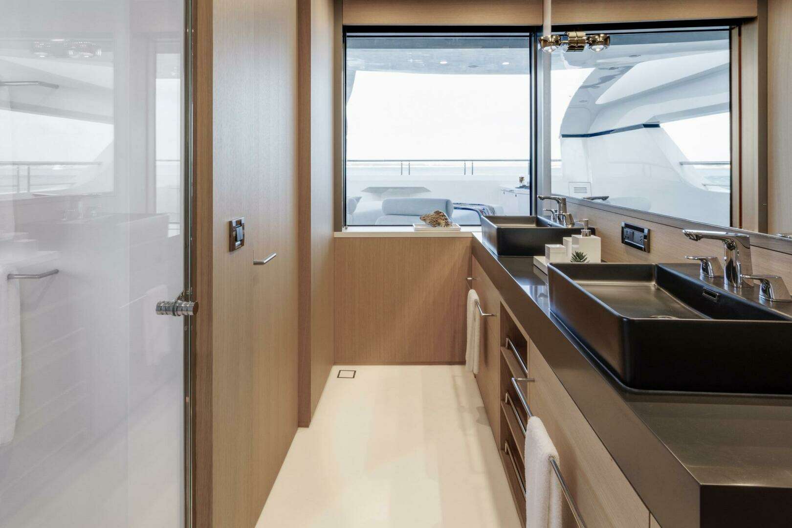 2024 Silver Yachts Space Cat - Image 11
