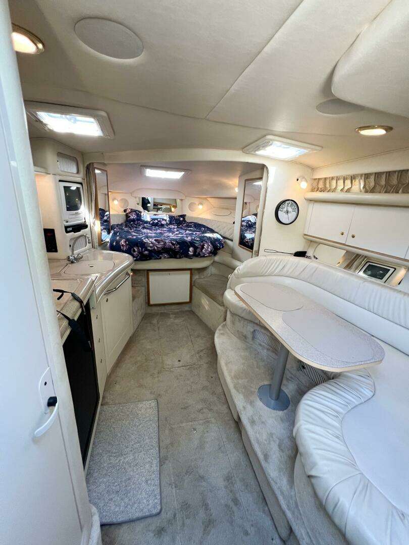 2000 Sea Ray 340 Sundancer - Image 13
