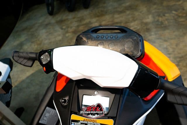 2025 Sea-Doo PWC SPARK CONV 90 AUD OR 3UP IBR 25 - 8