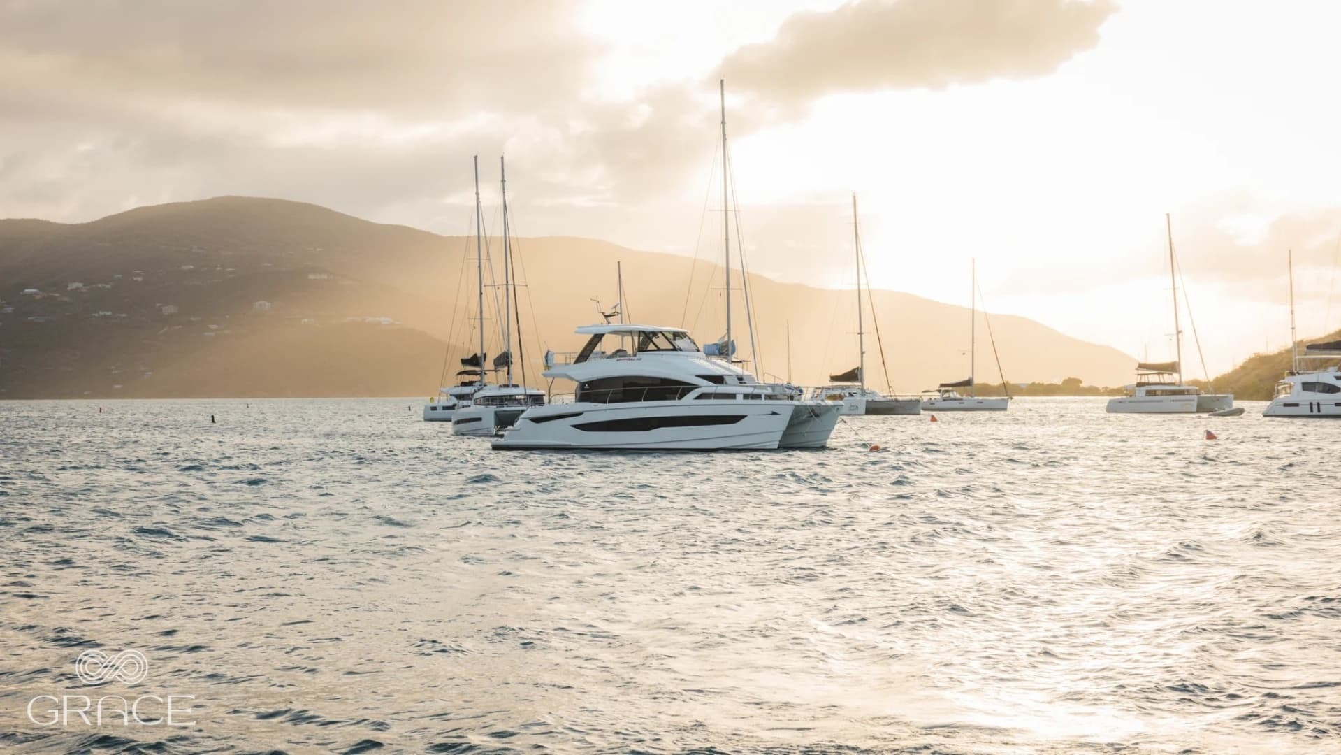 2022 Aquila 54 Yacht - Image 2