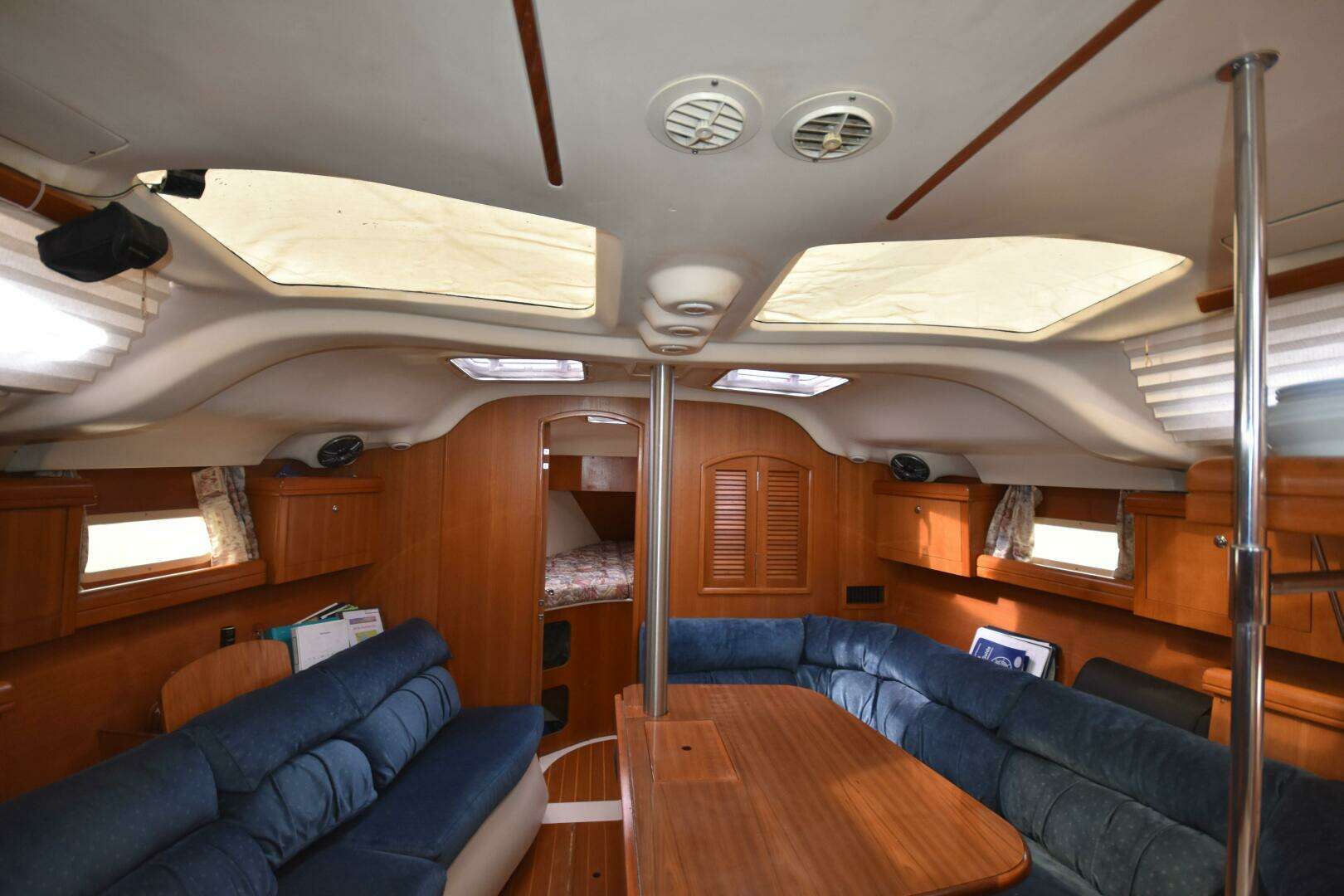 2003 Hunter 386 - Image 46
