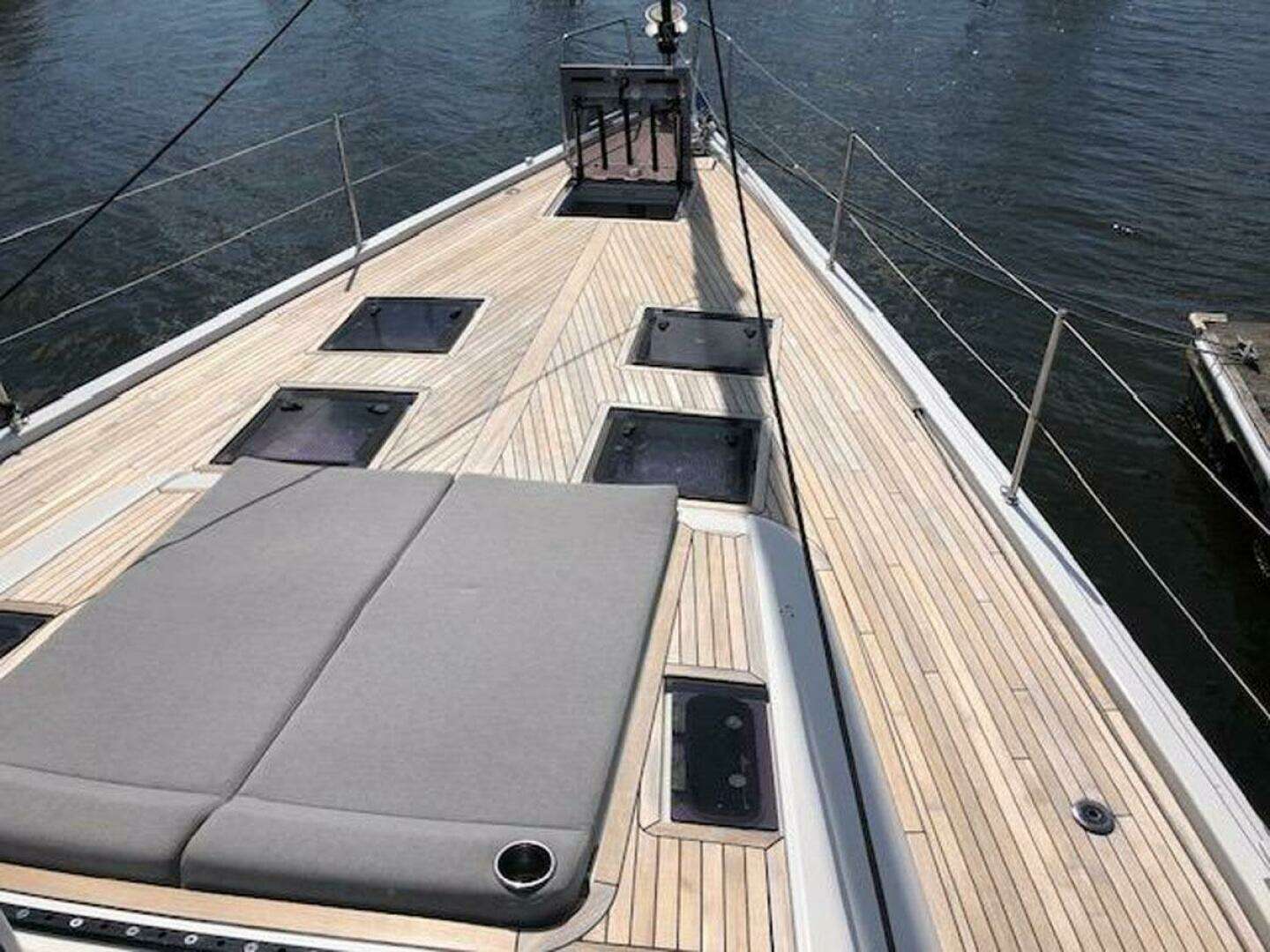 2023 Beneteau Oceanis 60 - Image 10