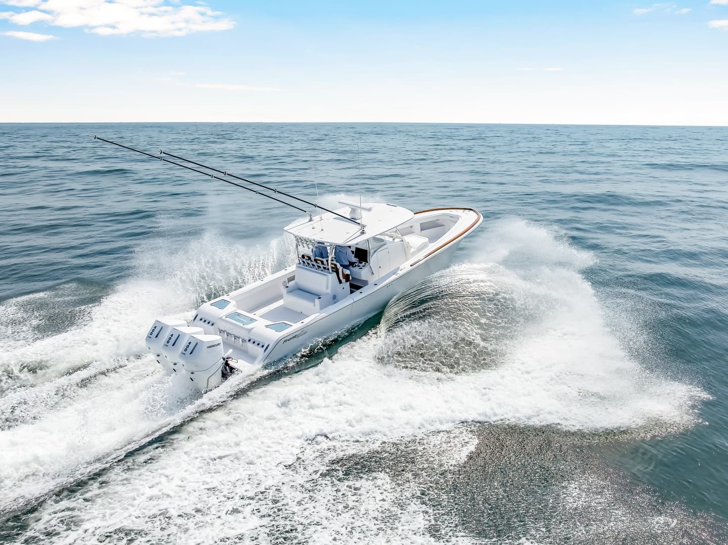 2026 Front Runner 39 Center Console - Image 18