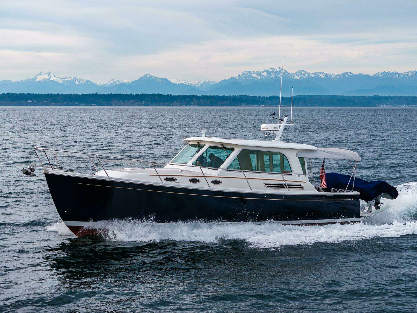 2010 Back Cove 37 - Image 8
