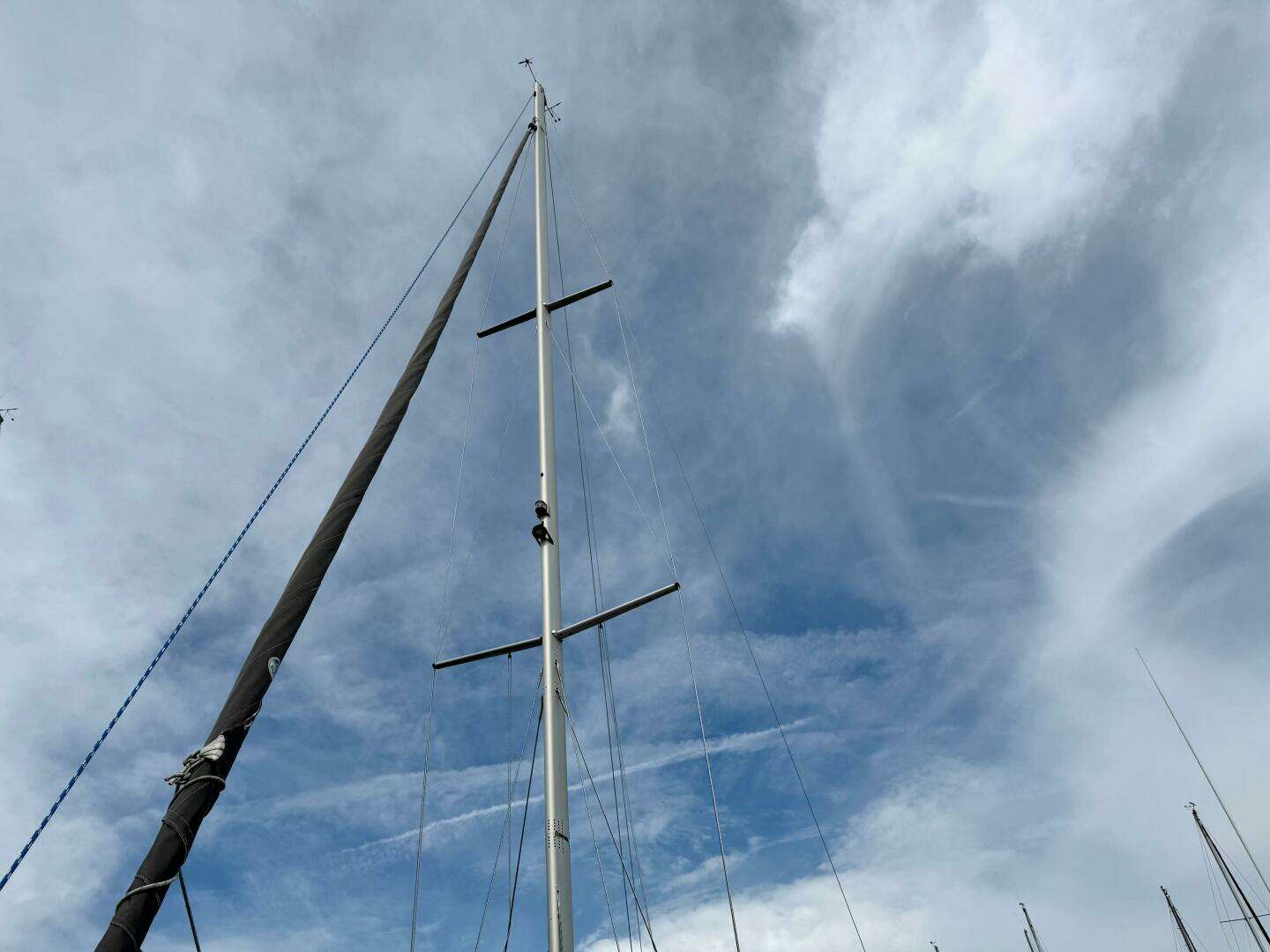 2011 Catalina 355 - Image 15