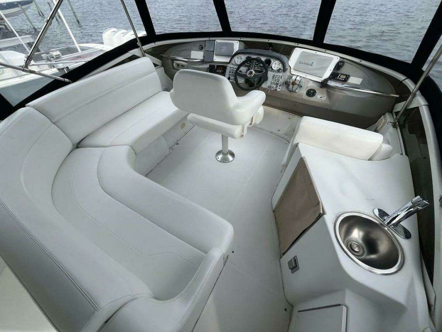 2000 Carver 396 Motor Yacht - Image 7