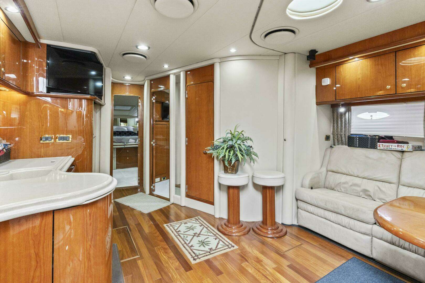2001 Sea Ray 510 Sundancer - Image 15