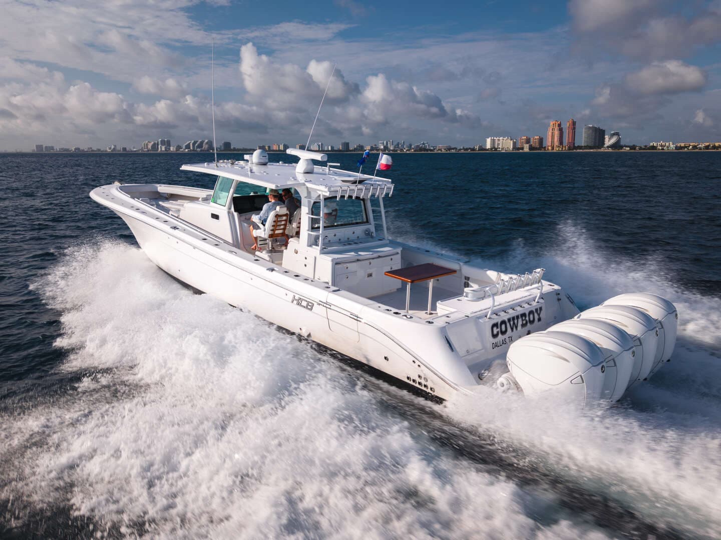 2020 HCB 53 Suenos - Image 13