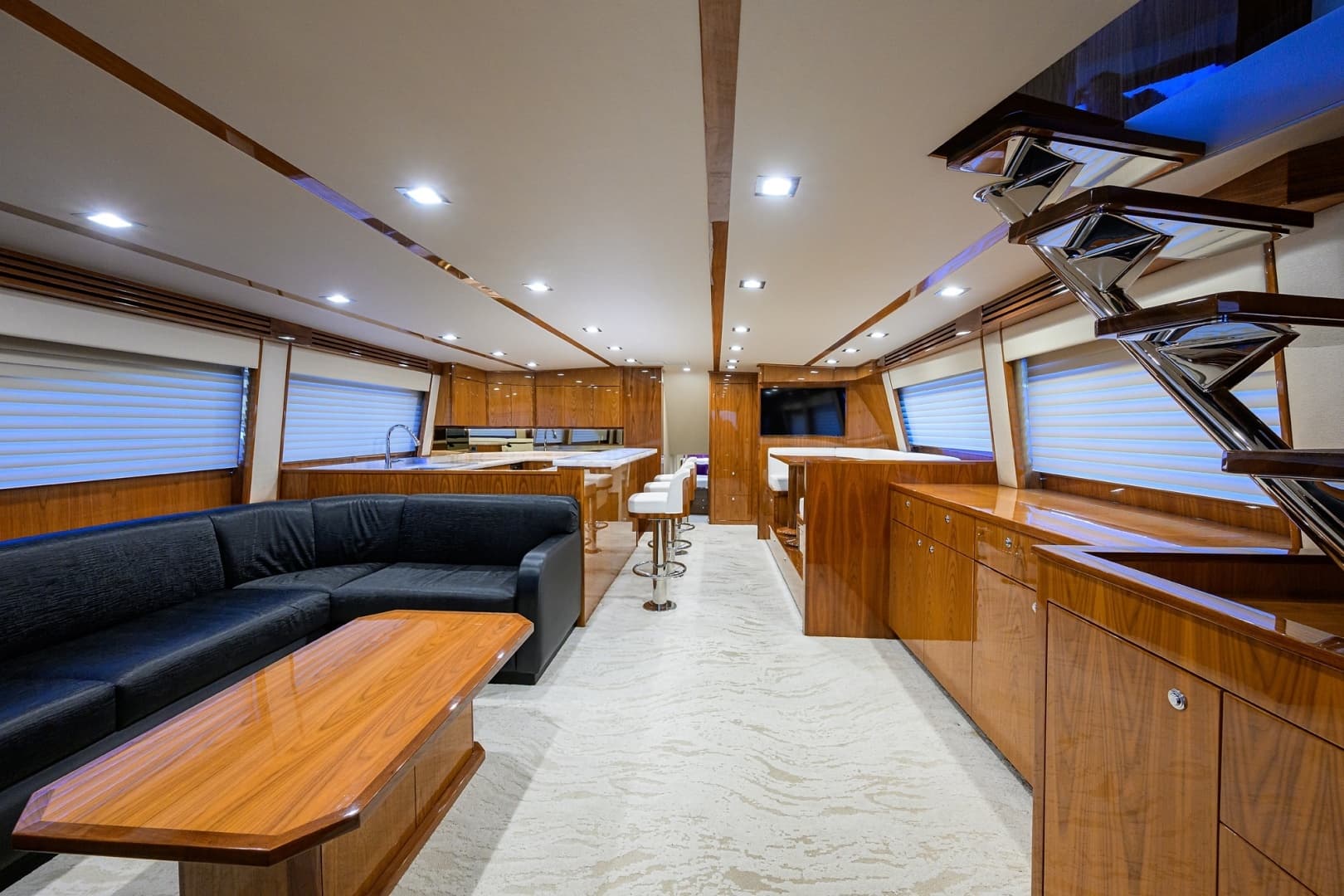 2023 Viking 80 Skybridge - Image 2
