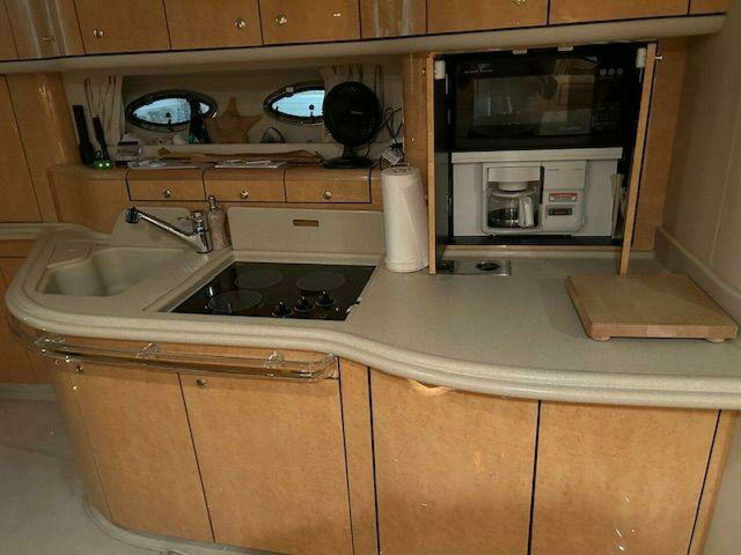 1998 Sea Ray 540 Sundancer - Image 46