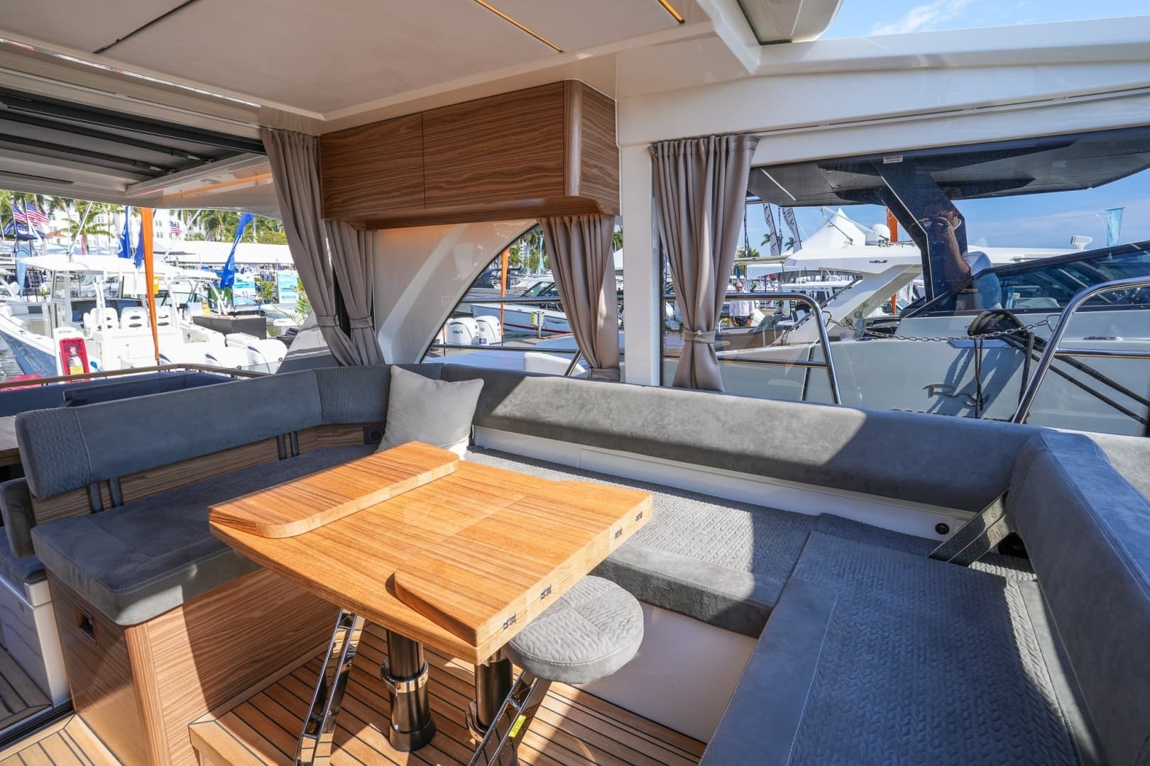 2026 Marex 390 - Image 10