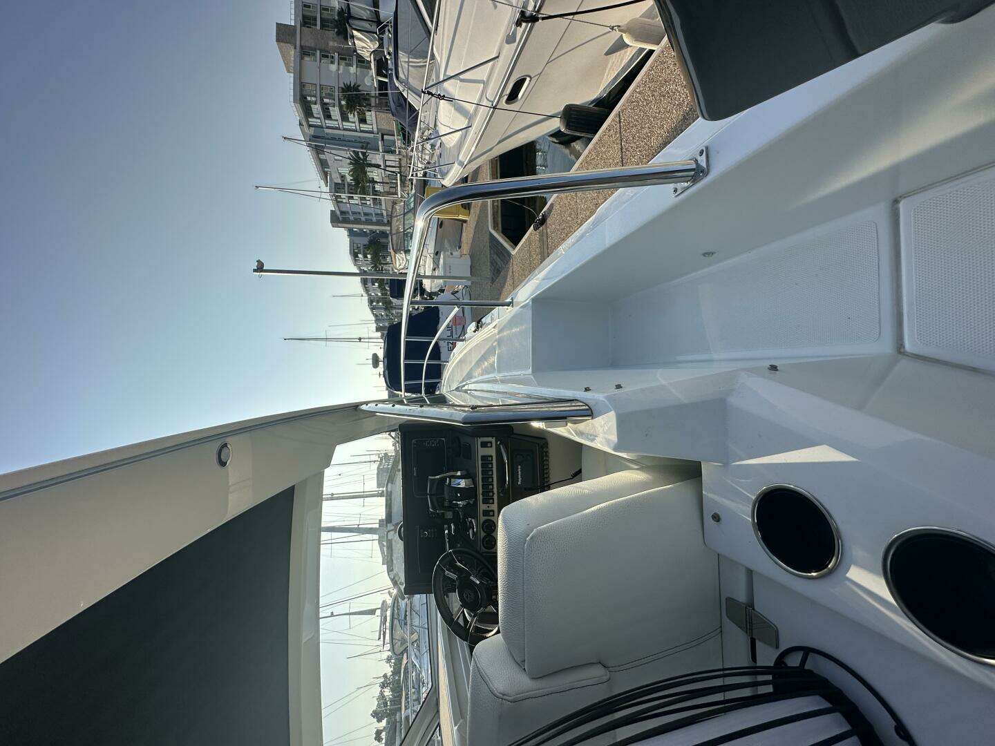 2017 Cruisers Yachts 390 Express Coupe - Image 63
