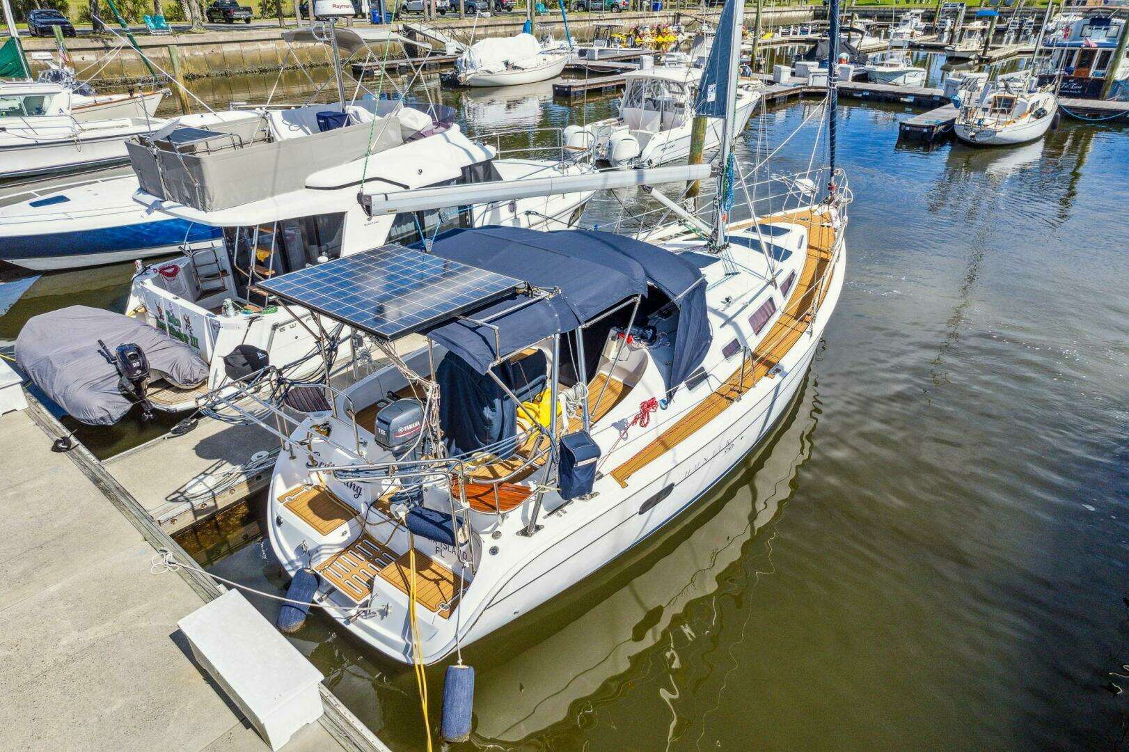 2003 Hunter 356 - Image 9