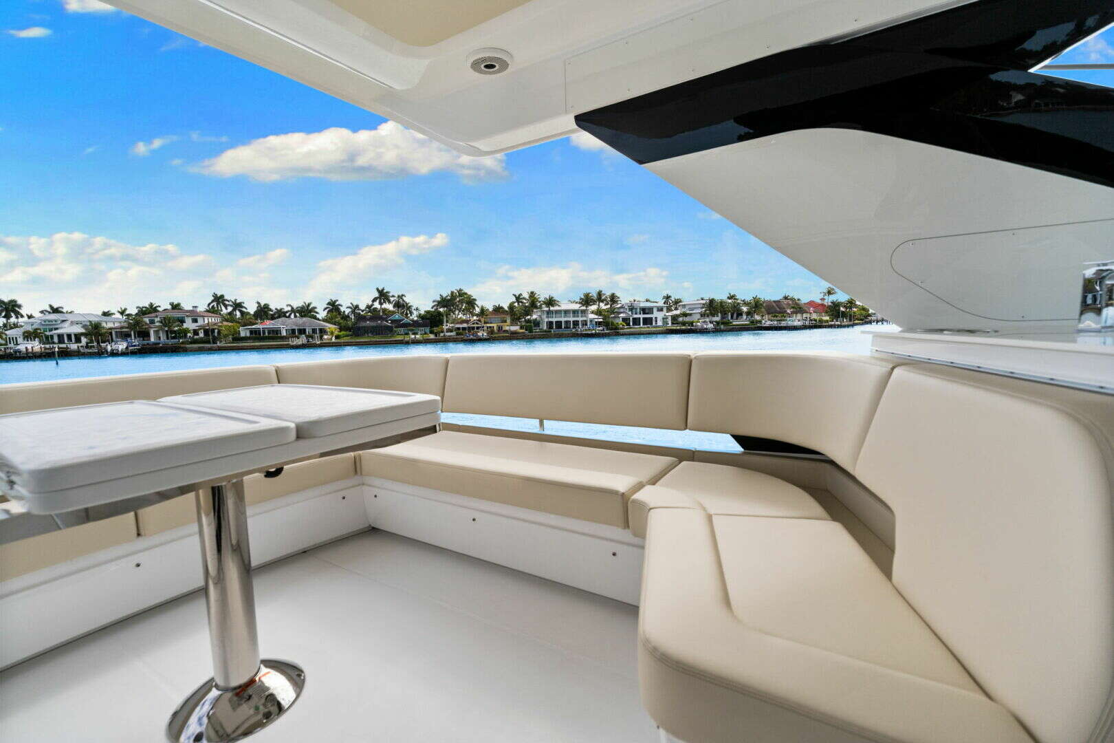2026 Cruisers Yachts 57 FLY - Image 52