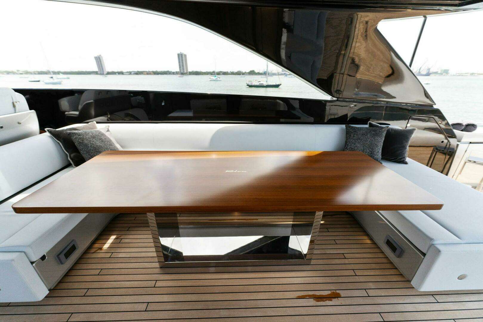 2023 Riva Dolcevita - Image 16
