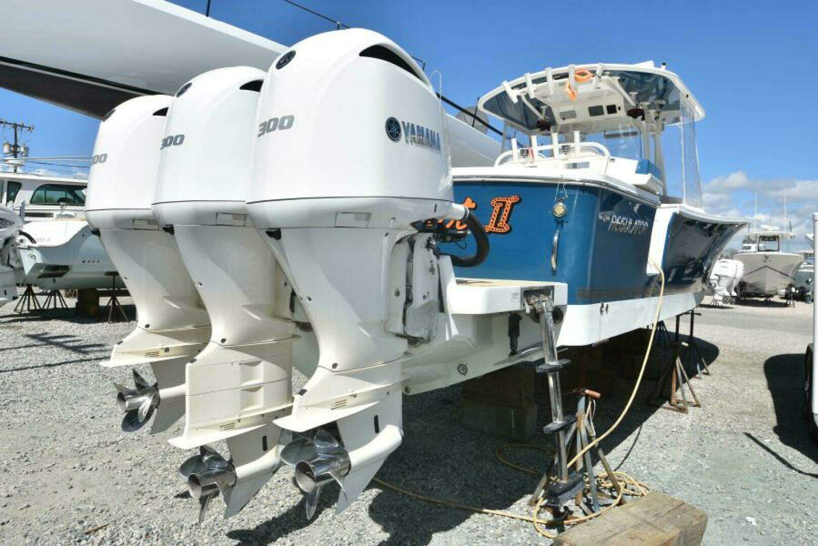 2018 Regulator 34 SS - Image 9