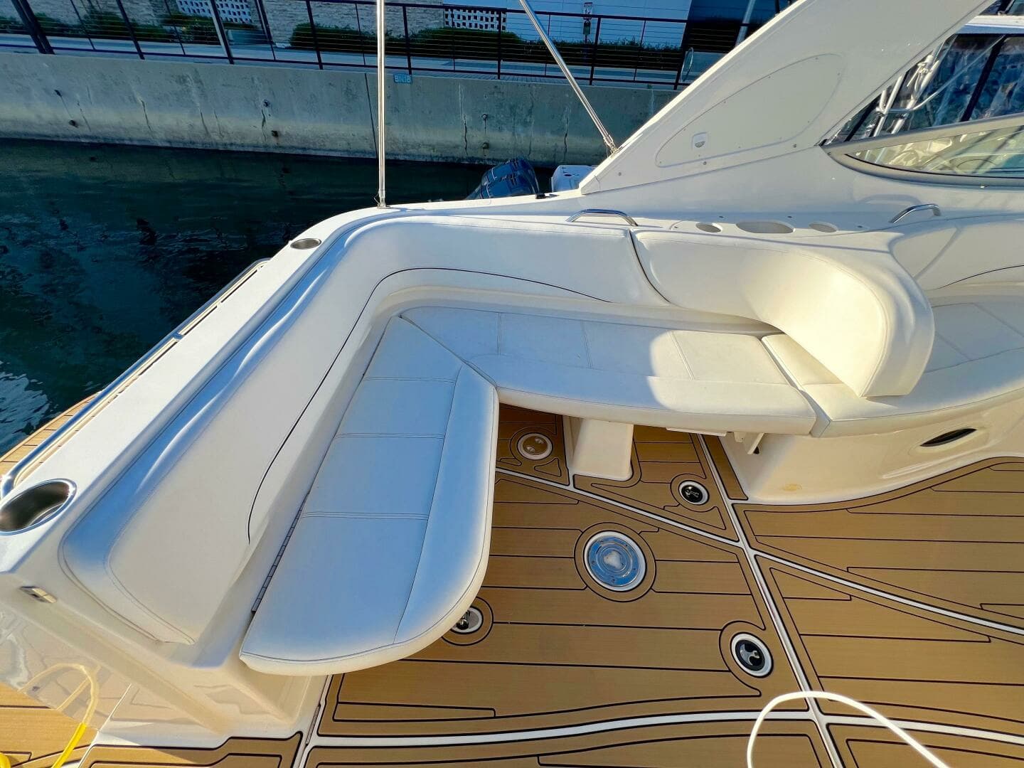2012 Bayliner 335 - Image 38