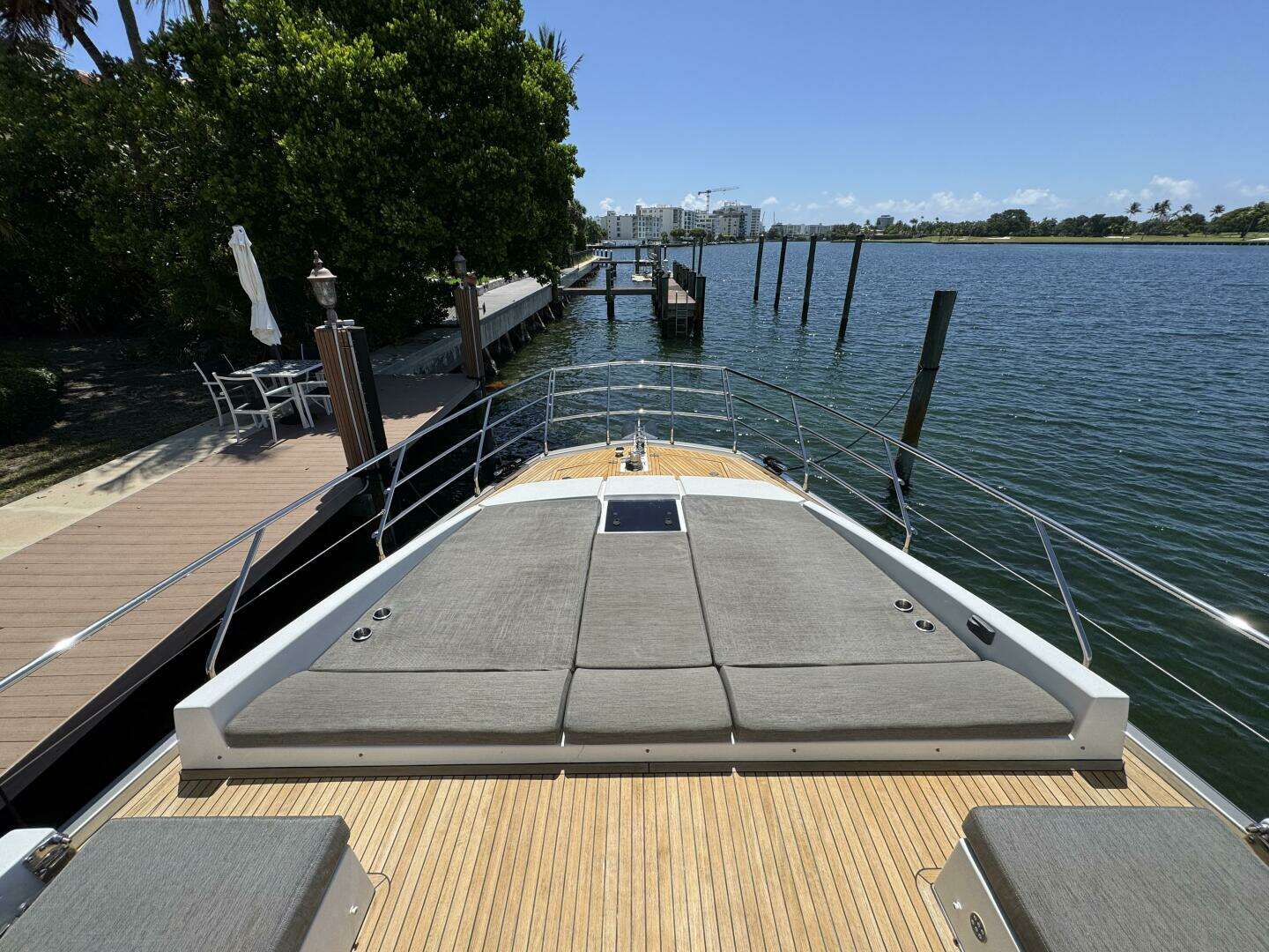 2018 Azimut 66 Flybridge - Image 15