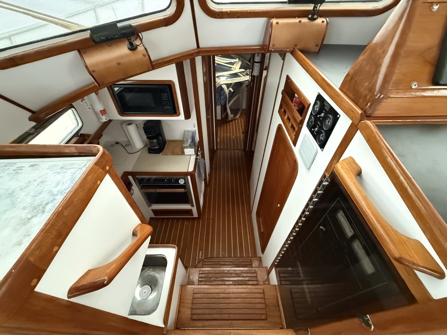 1996 Legacy Yachts — - Image 10