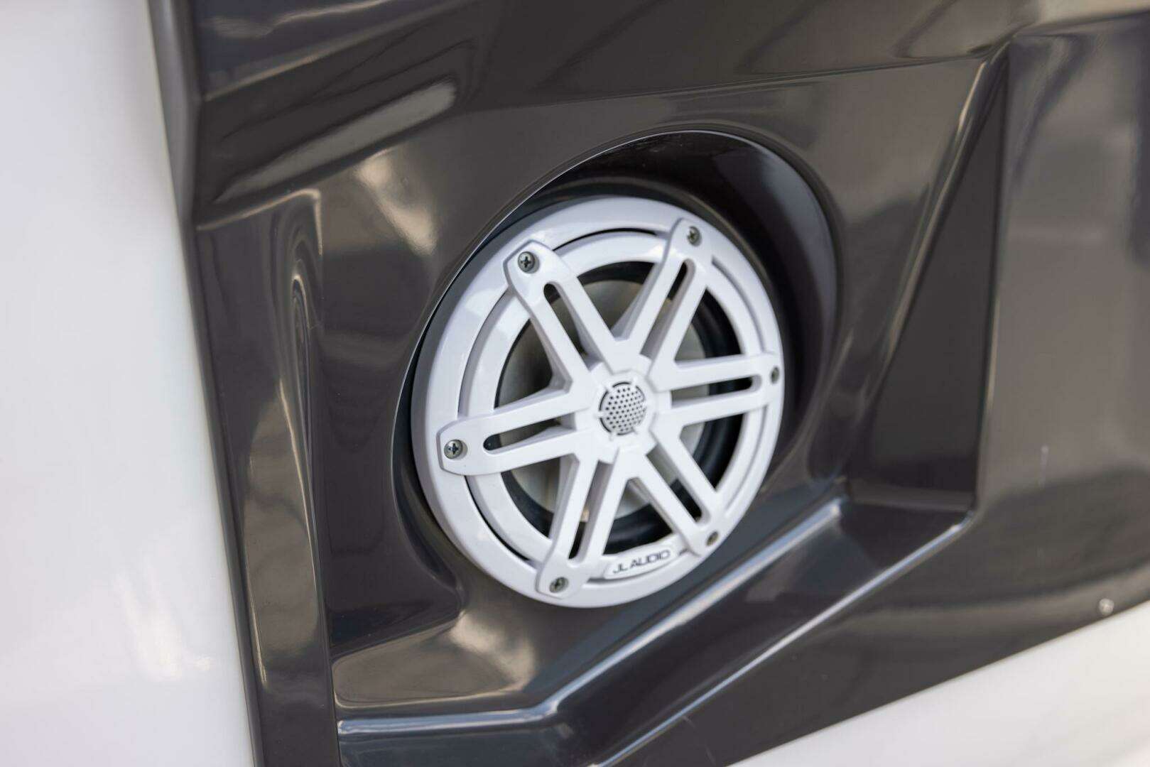 2023 Monterey 255SS Super Sport - Image 32