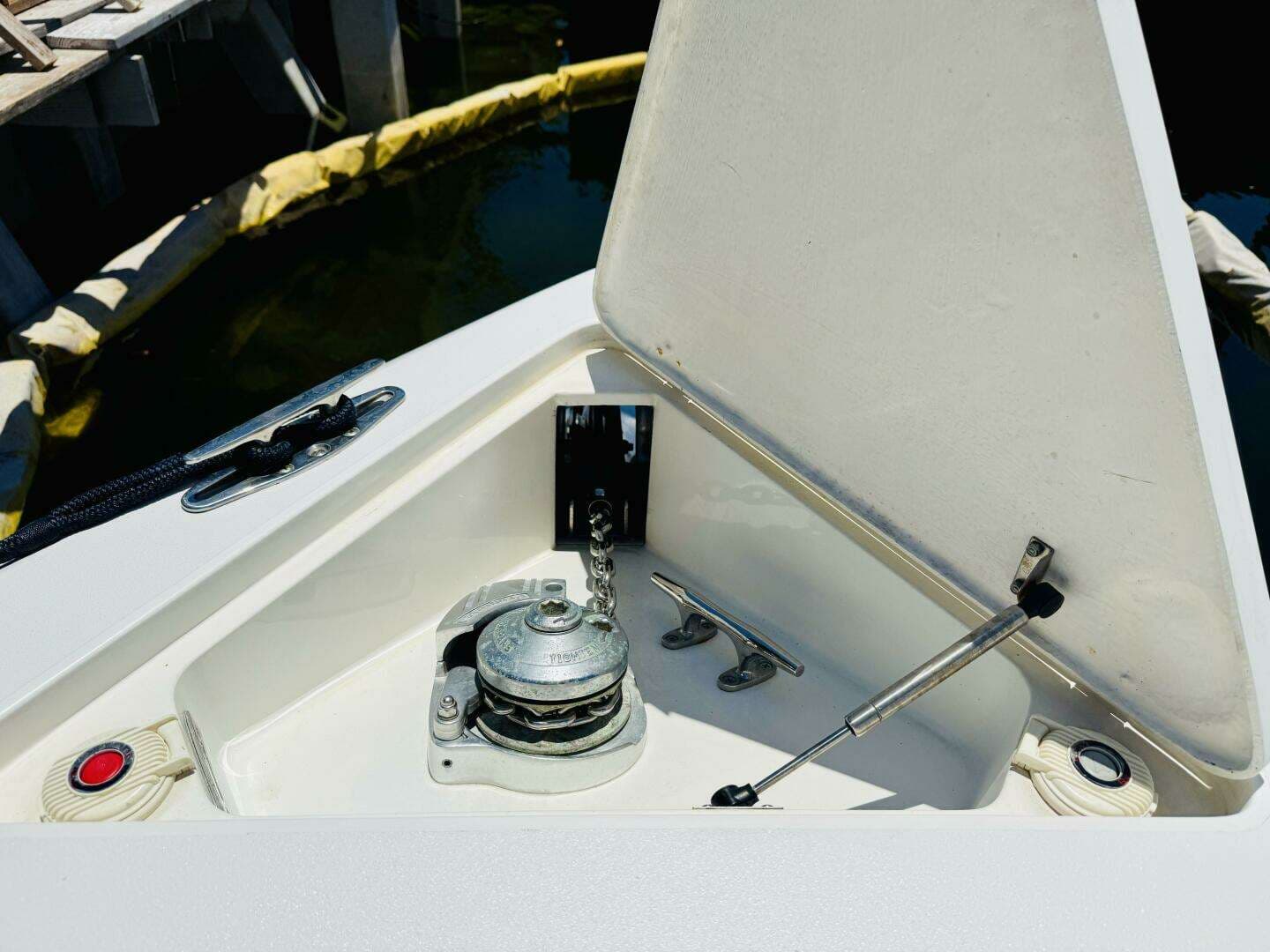 2003 Intrepid 377 - Image 42