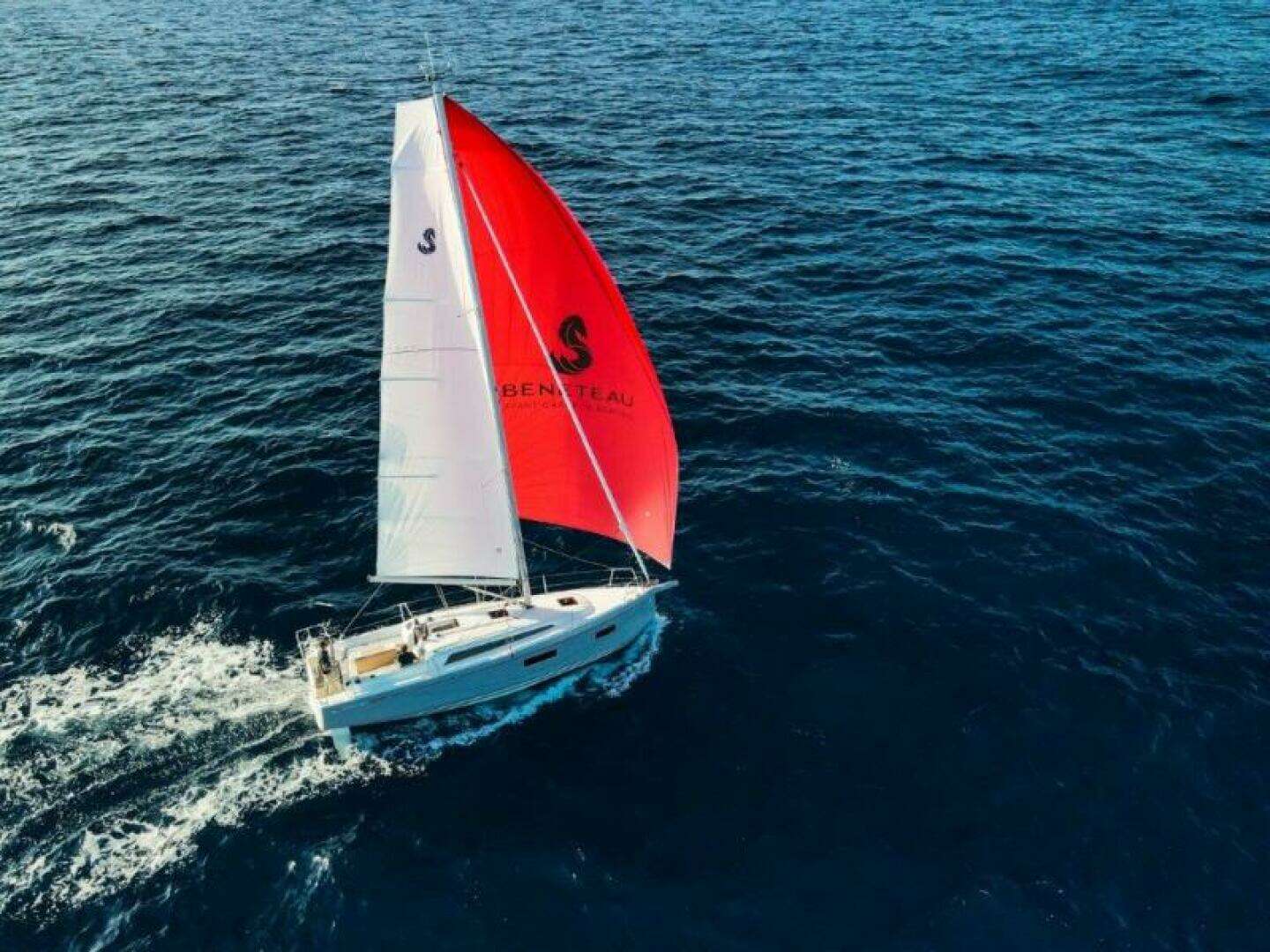 2026 Beneteau Oceanis 34.1 ELECTRIC - Image 4
