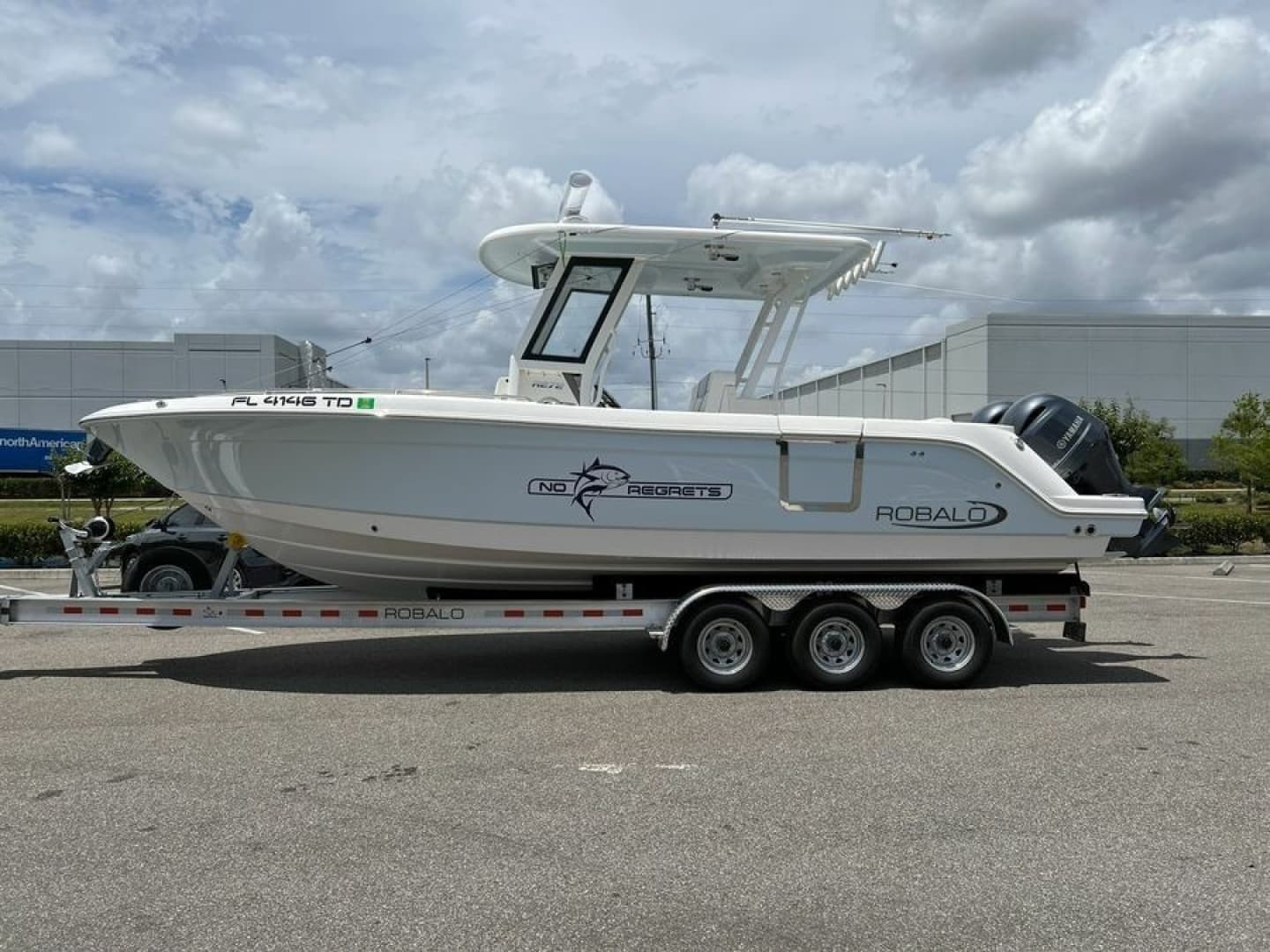 2022 Robalo — - Image 4
