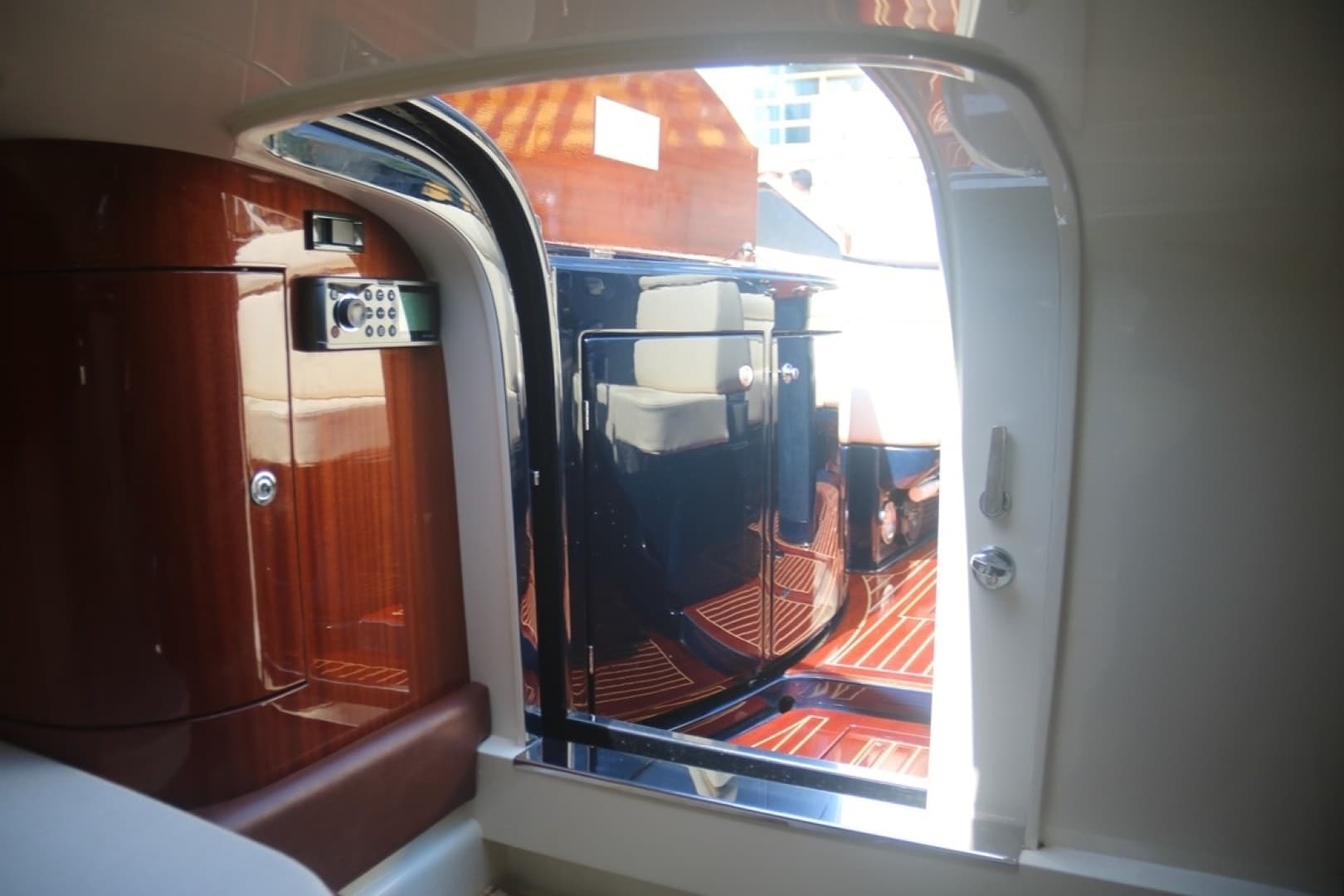 2015 Riva 33 Aquariva - Image 24