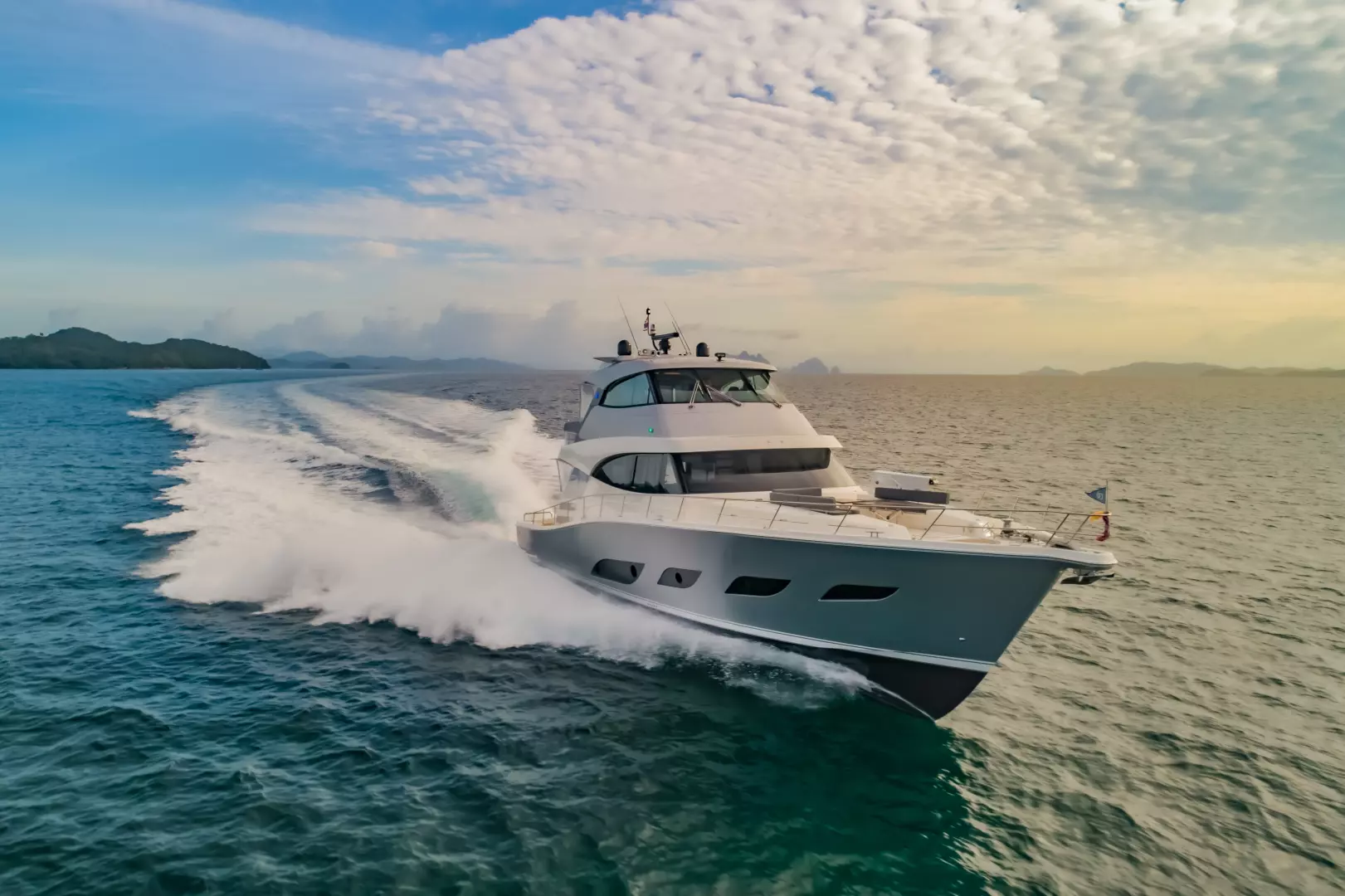 2019 Riviera 68 Sport Motor Yacht - Image 2