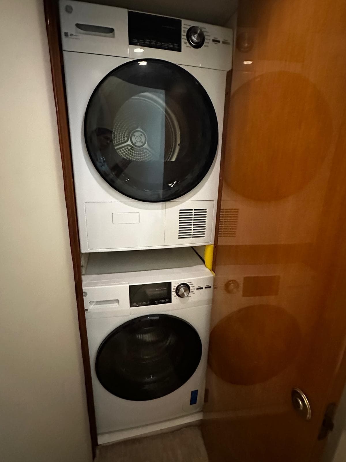2003 Viking 52 - 57