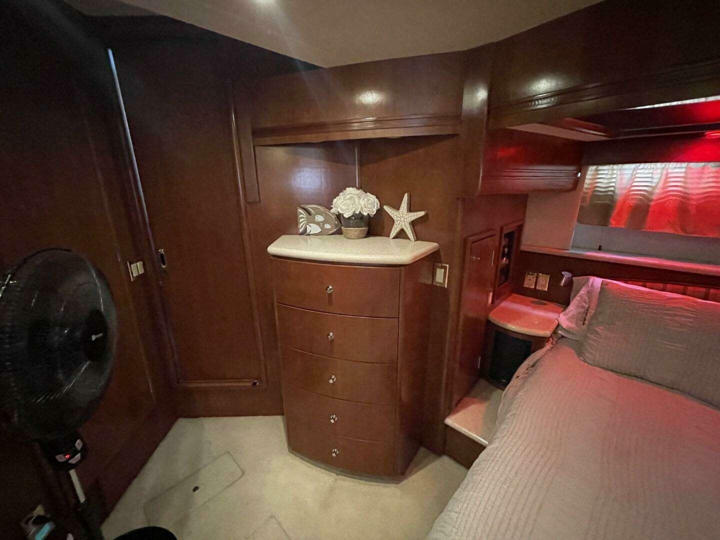 1998 Carver 53 Voyager - Image 81