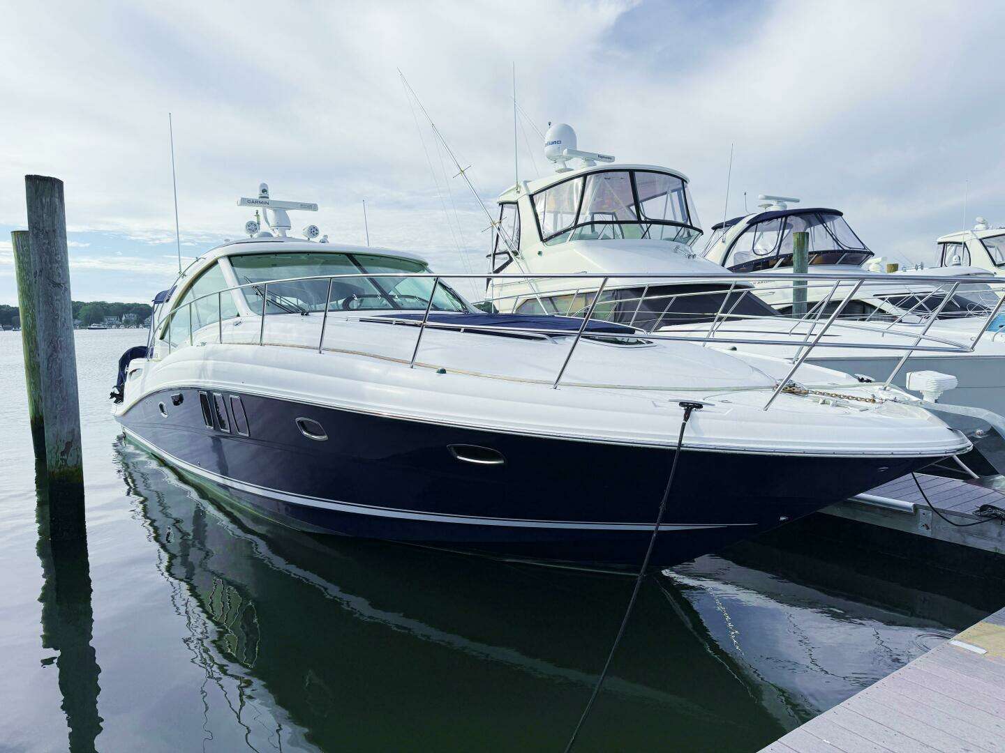 2006 Sea Ray 48 Sundancer - Image 3