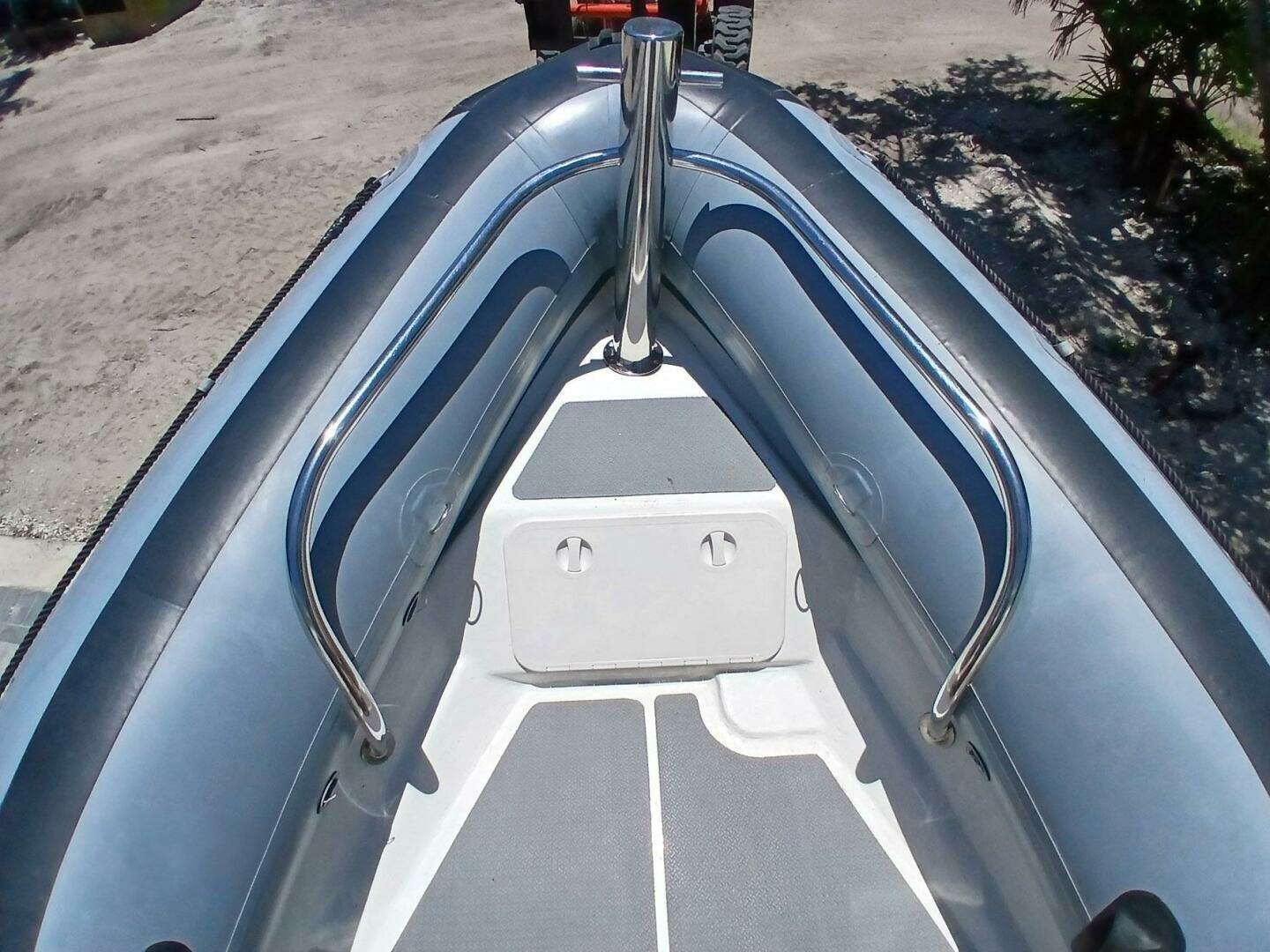 2002 Protector 28 Targa - Image 12