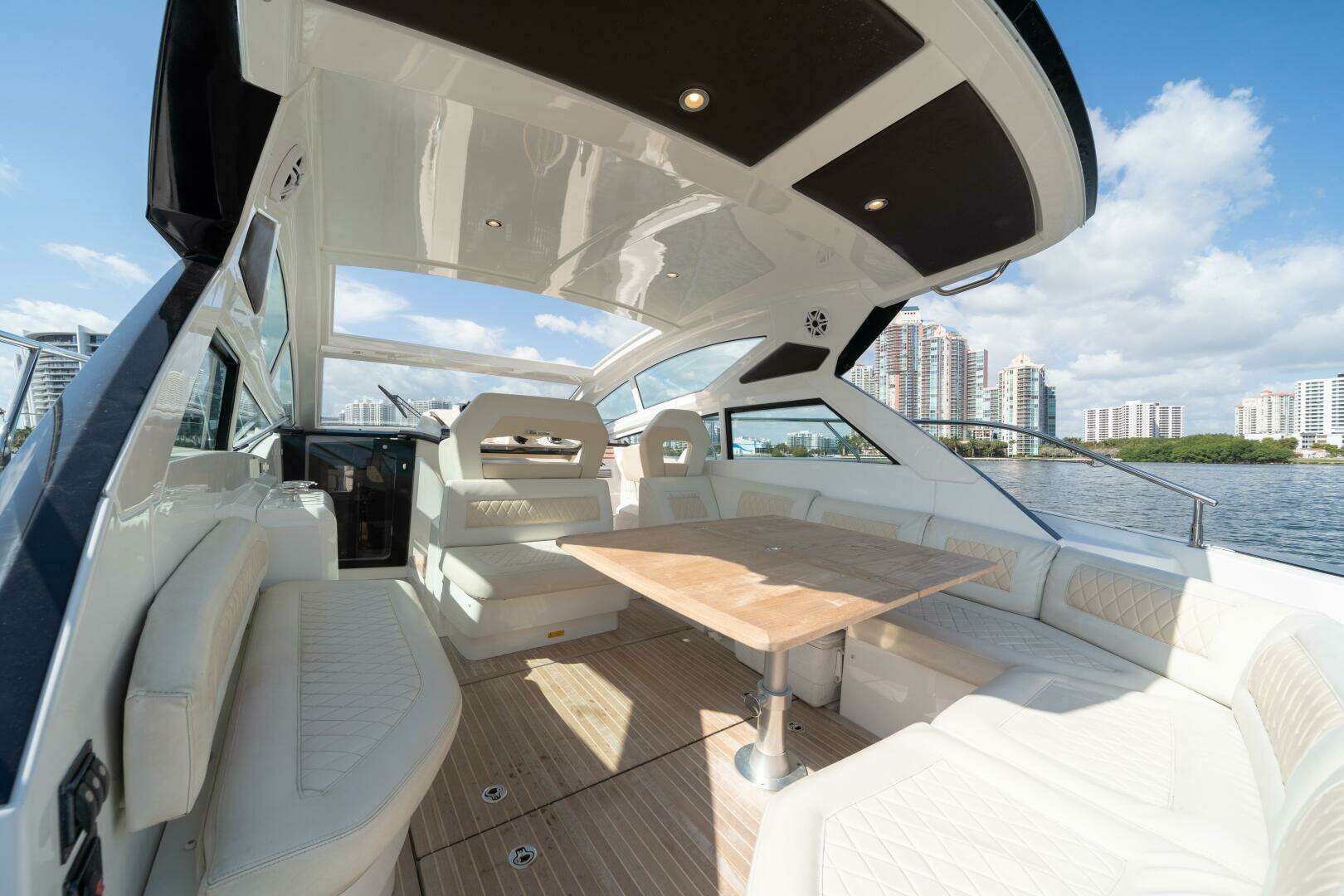 2017 Beneteau Gran Turismo 40 - Image 17